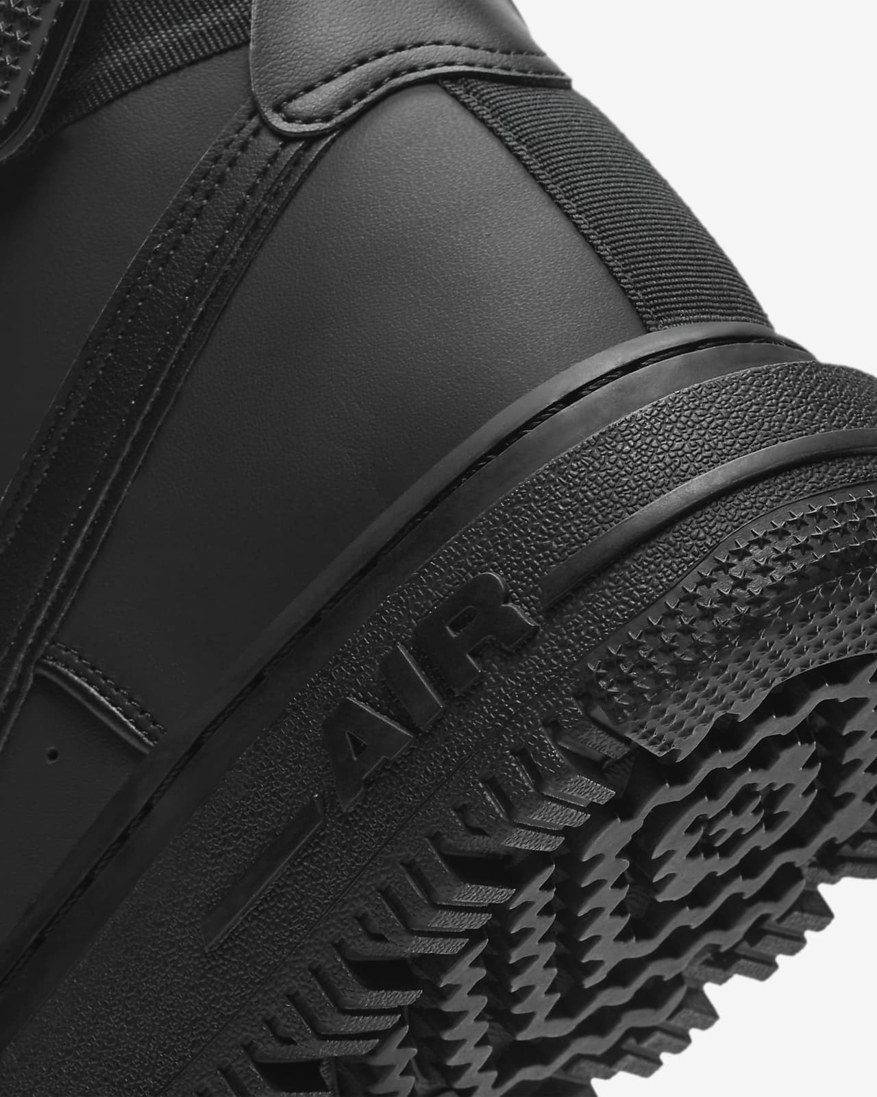 Nike - Air Force 1 Lv8 Utility sneakers