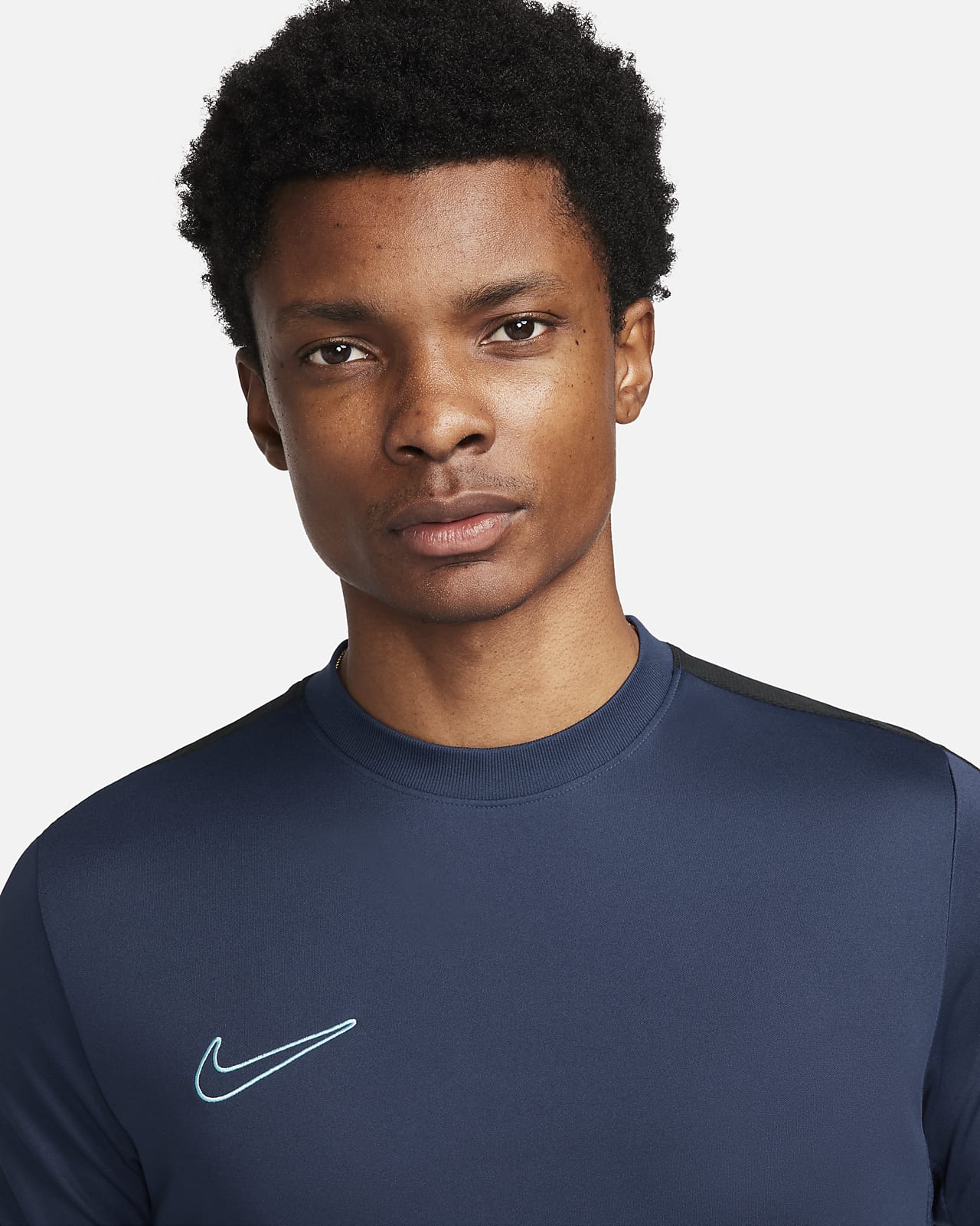 Survêtement Nike Dri-FIT Academy pour femme. Nike LU