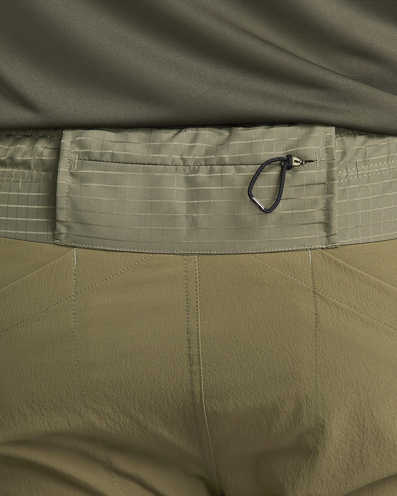 Nike A.P.S. Men\'s Dri-FIT ADV Woven Versatile Pants.