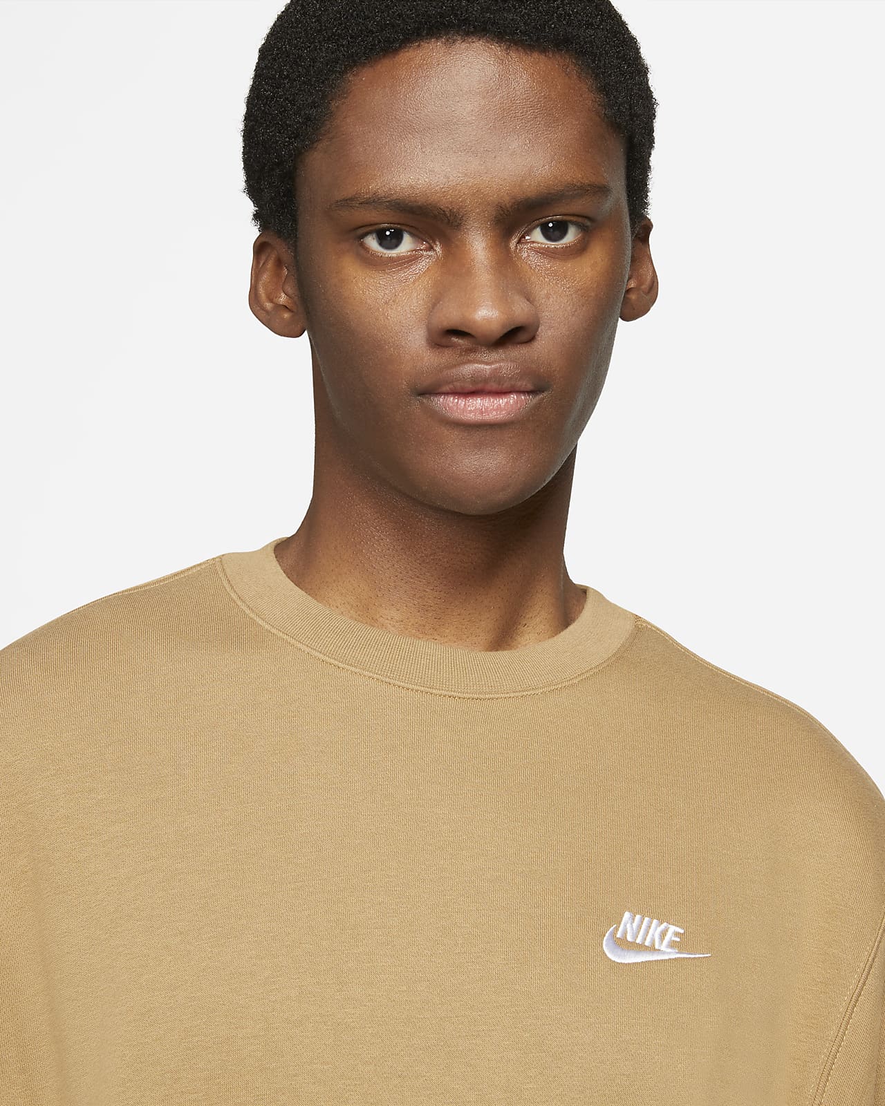 Nike Sportswear Club Fleece Crew. Nike AT