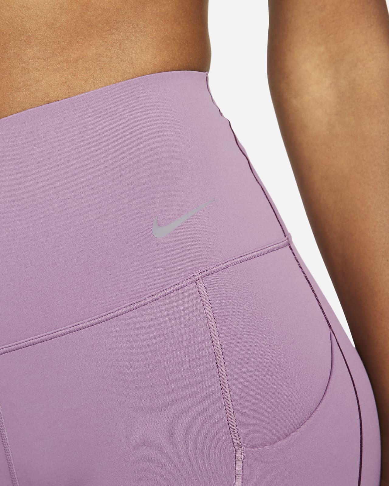 Nike Universa Women's Medium-Support High-Waisted 7/8 Leggings with Pockets.
