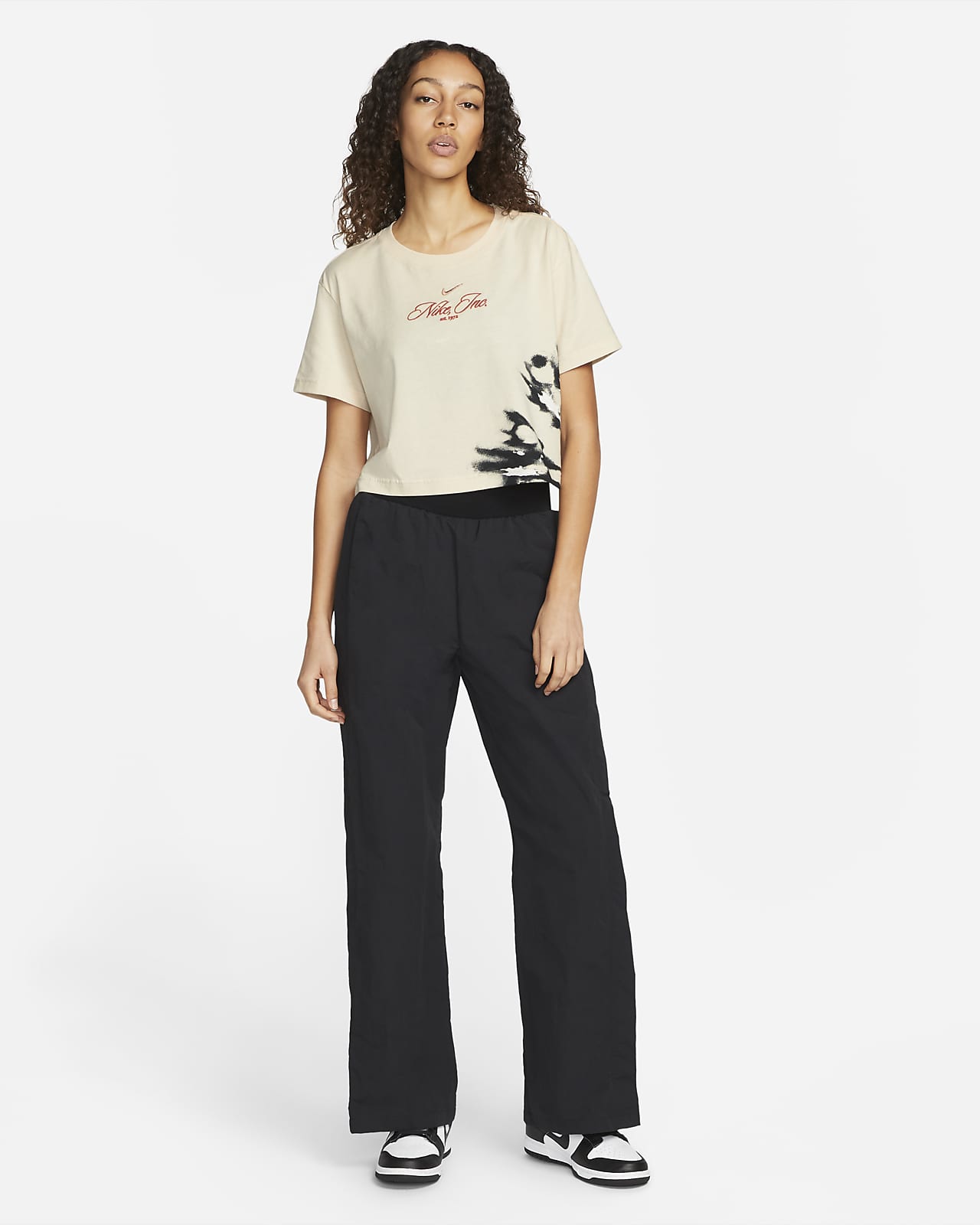 Playera corta tie-dye para mujer Nike Sportswear. Nike.com