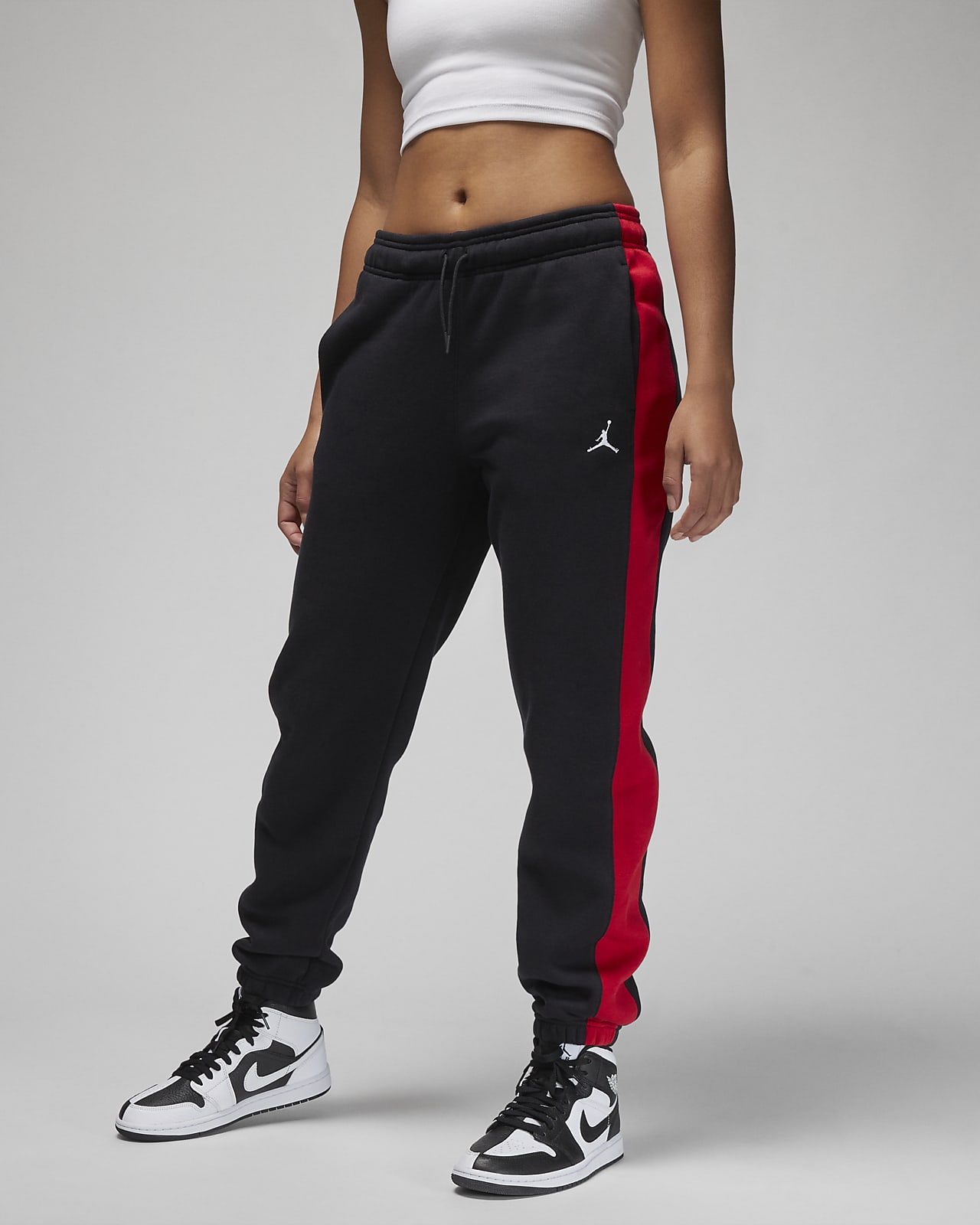 Jordan Brooklyn Trousers. Nike LU