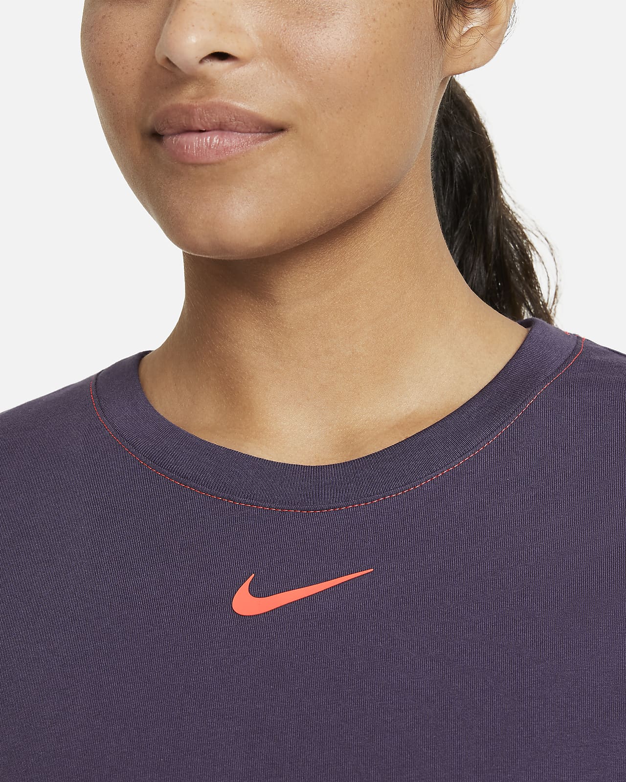 nike sportswear icon clash top