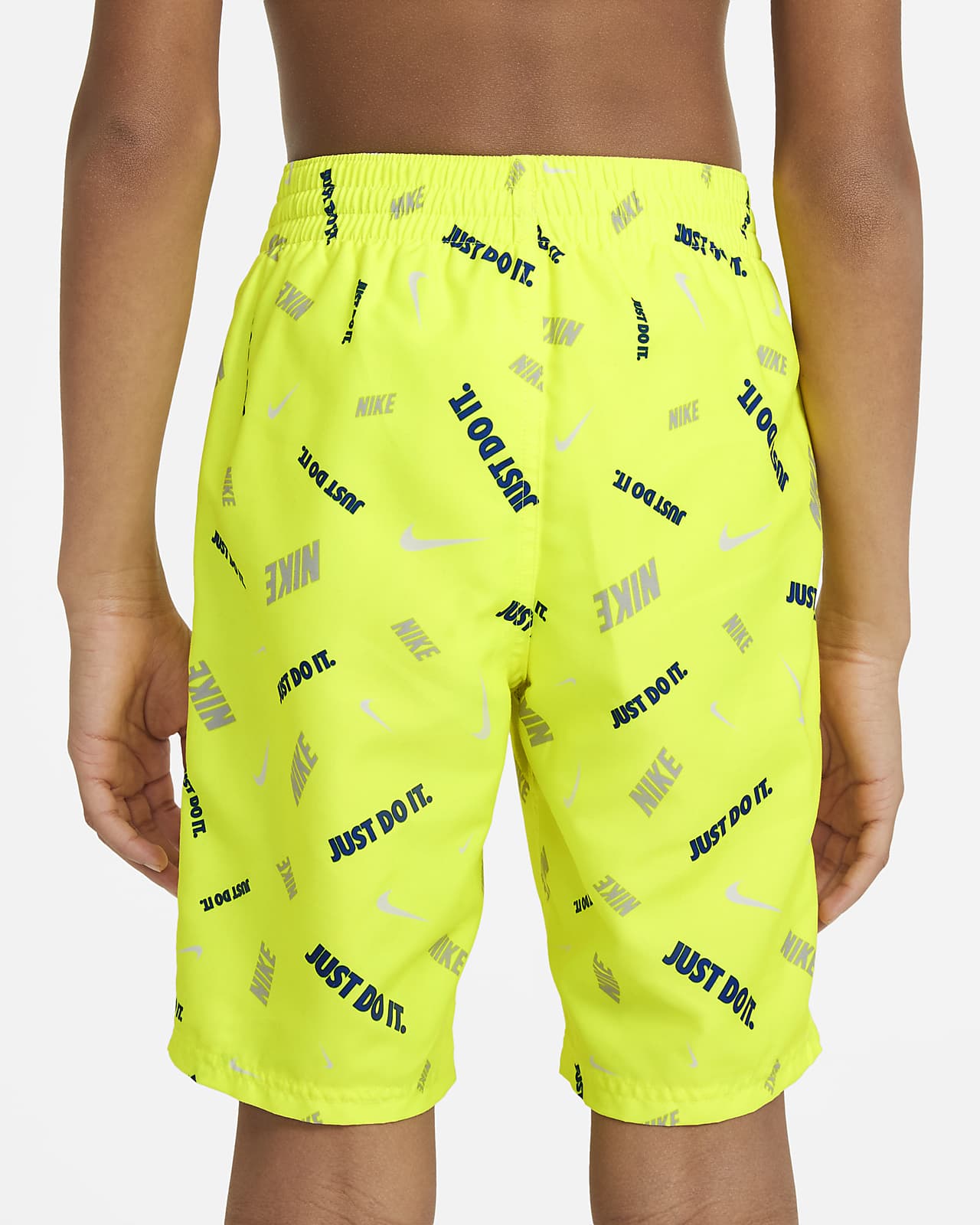 Shorts de baño de 20 cm para niño talla grande Nike Logofetti. Nike.com