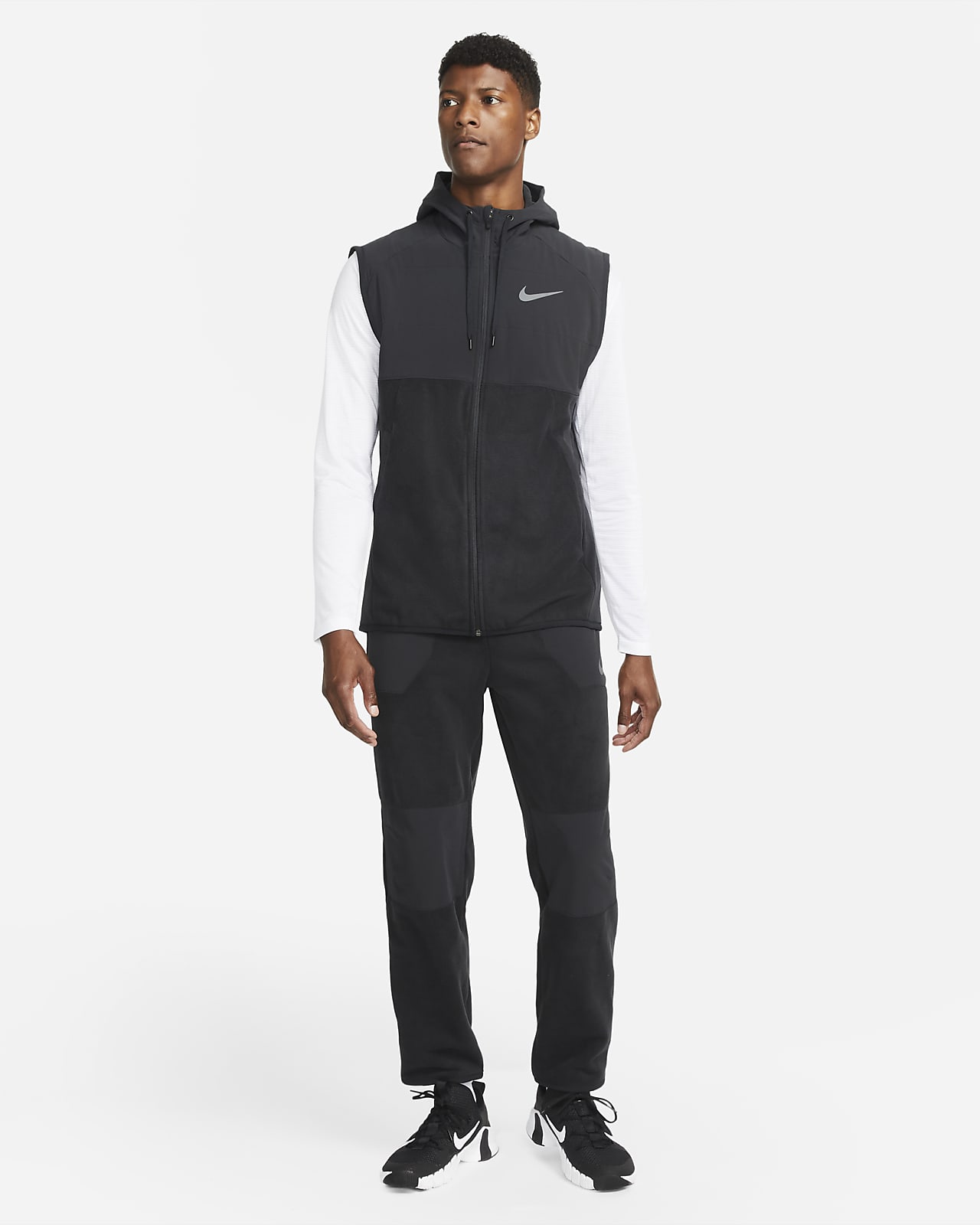 Nike ThermaFIT Men's Winterized Training Trousers. Nike HU