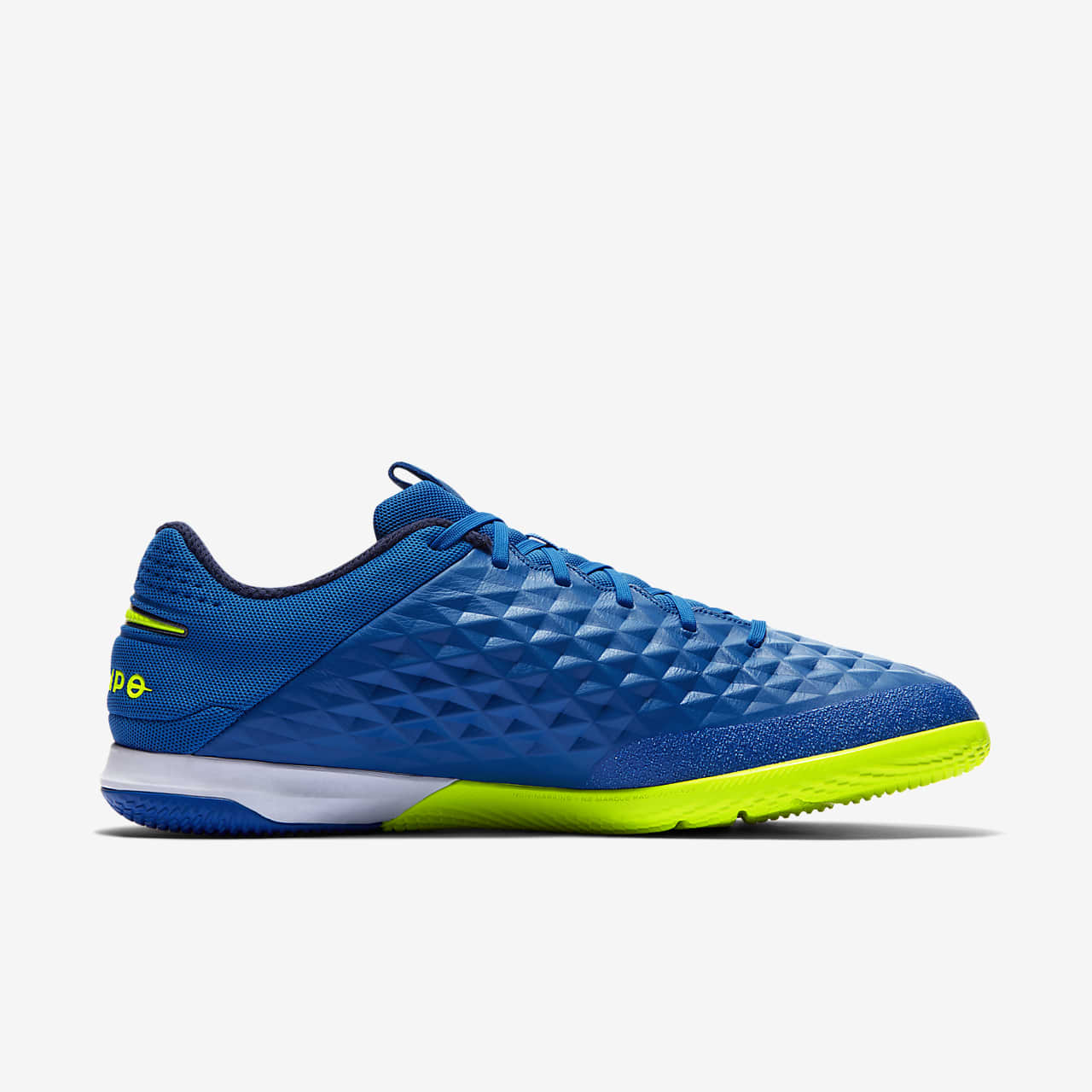 nike legend viii