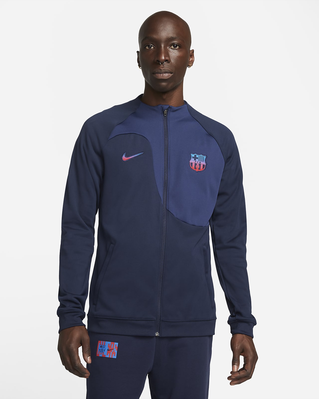 Set out Dated Sportsman FC Barcelona Academy Pro Nike Fußball-Jacke für Herren. Nike AT