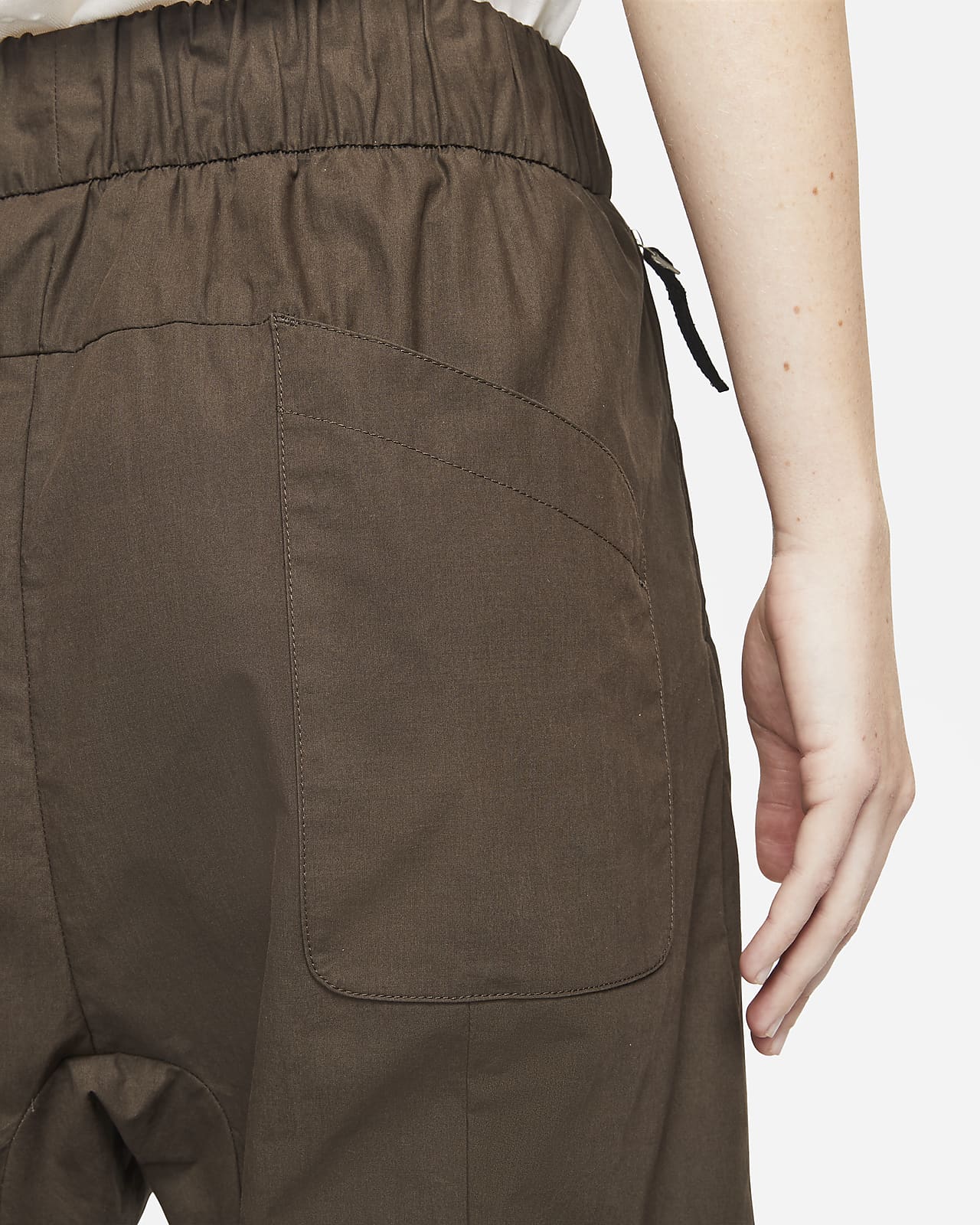 Nike ESC Women's Woven Joggers. Nike IL