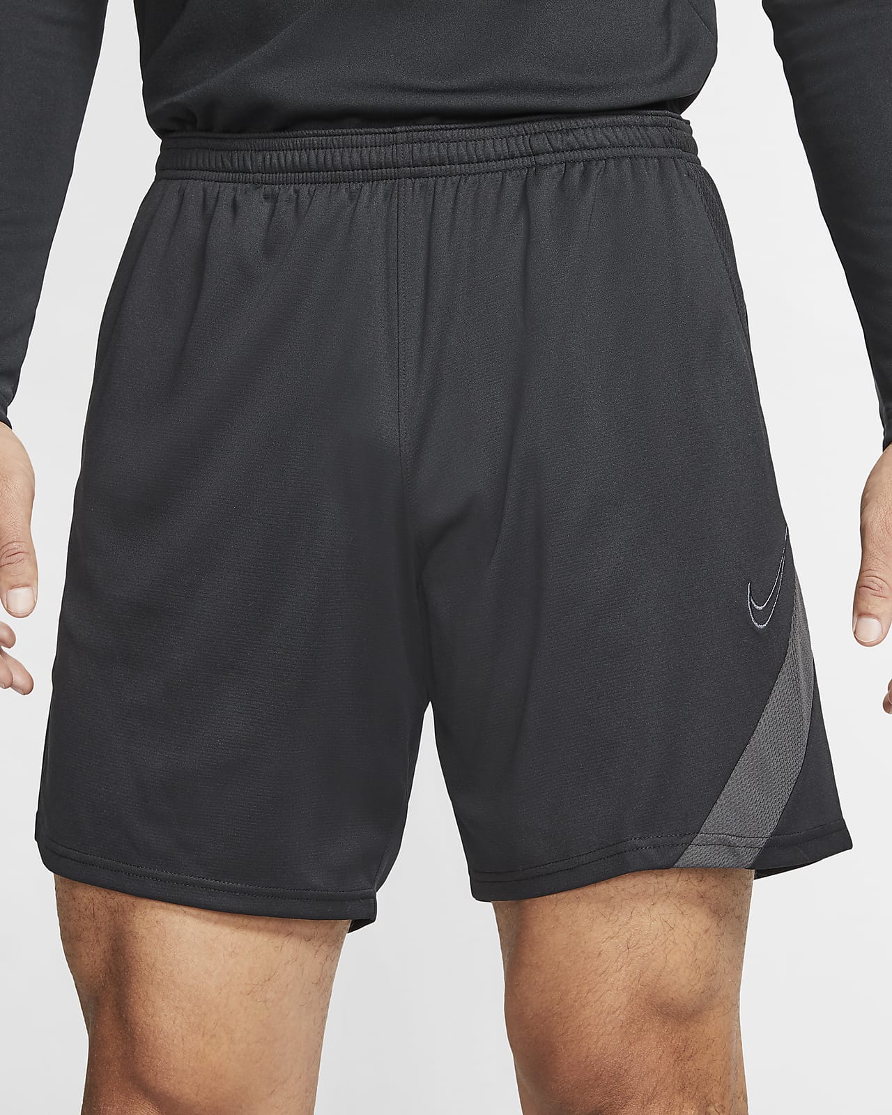 nike academy shorts with pockets