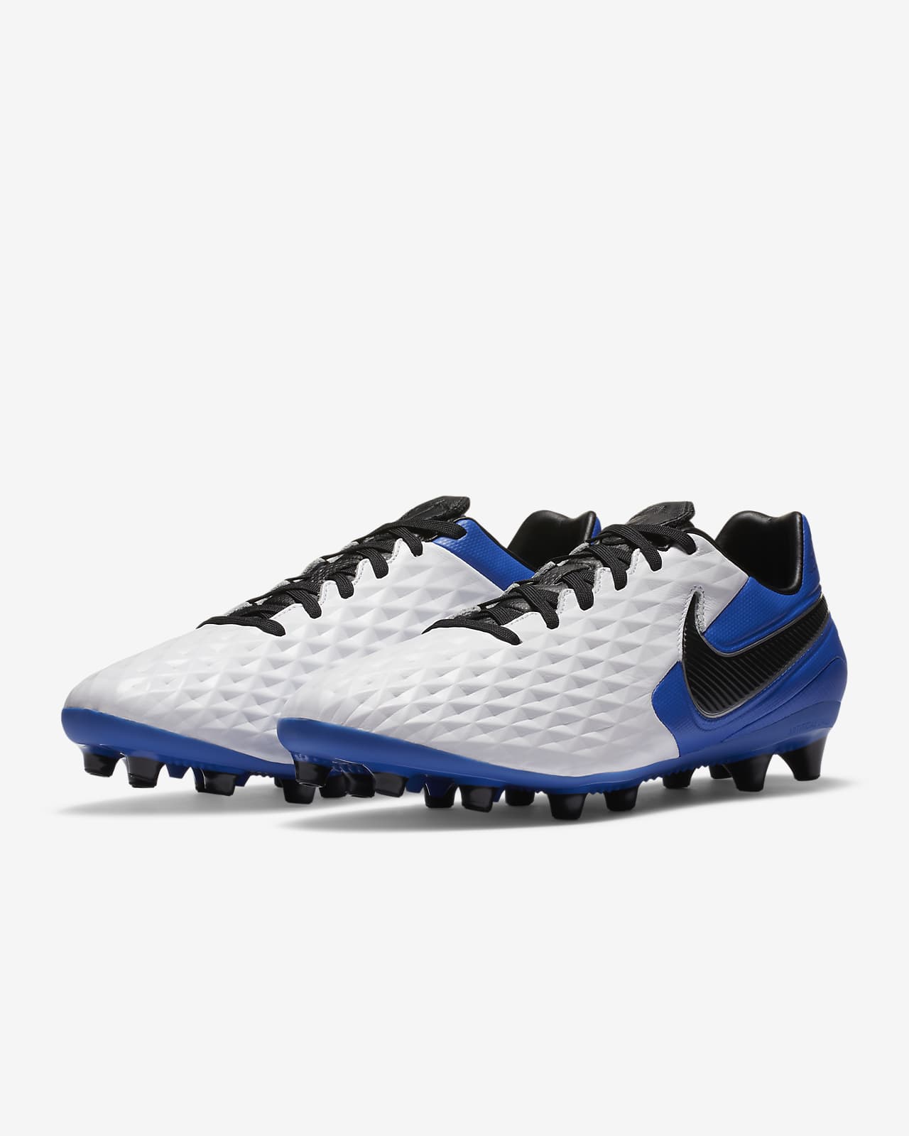 crampons nike tiempo