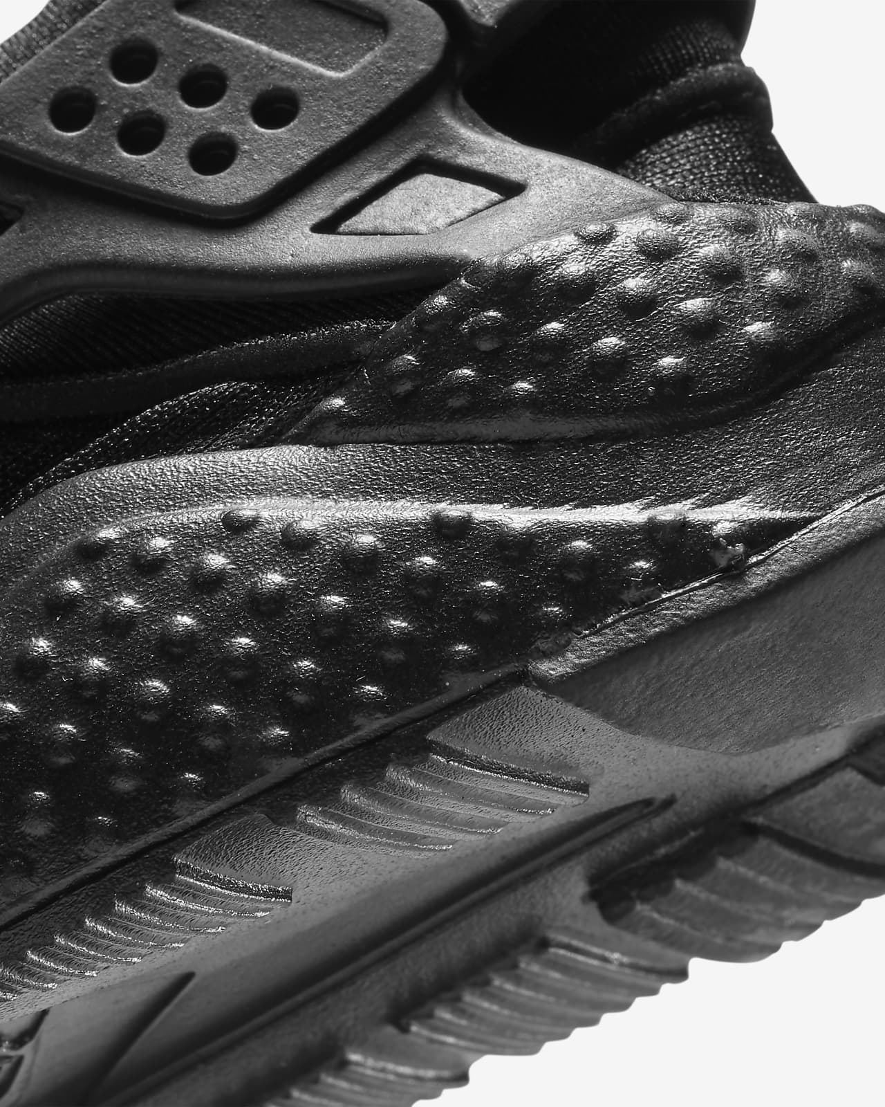 black nike huarache shoes