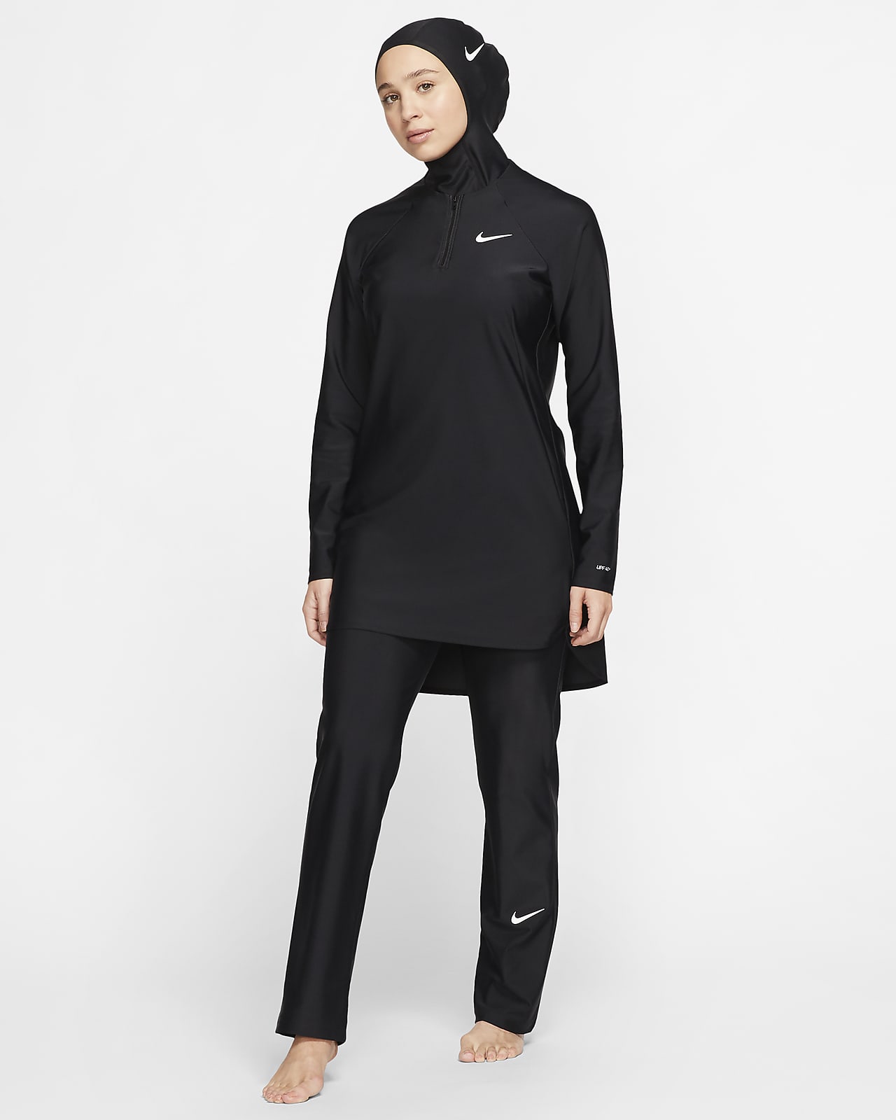 casete Luna junto a Nike Victory Hijab de natación - Mujer. Nike ES