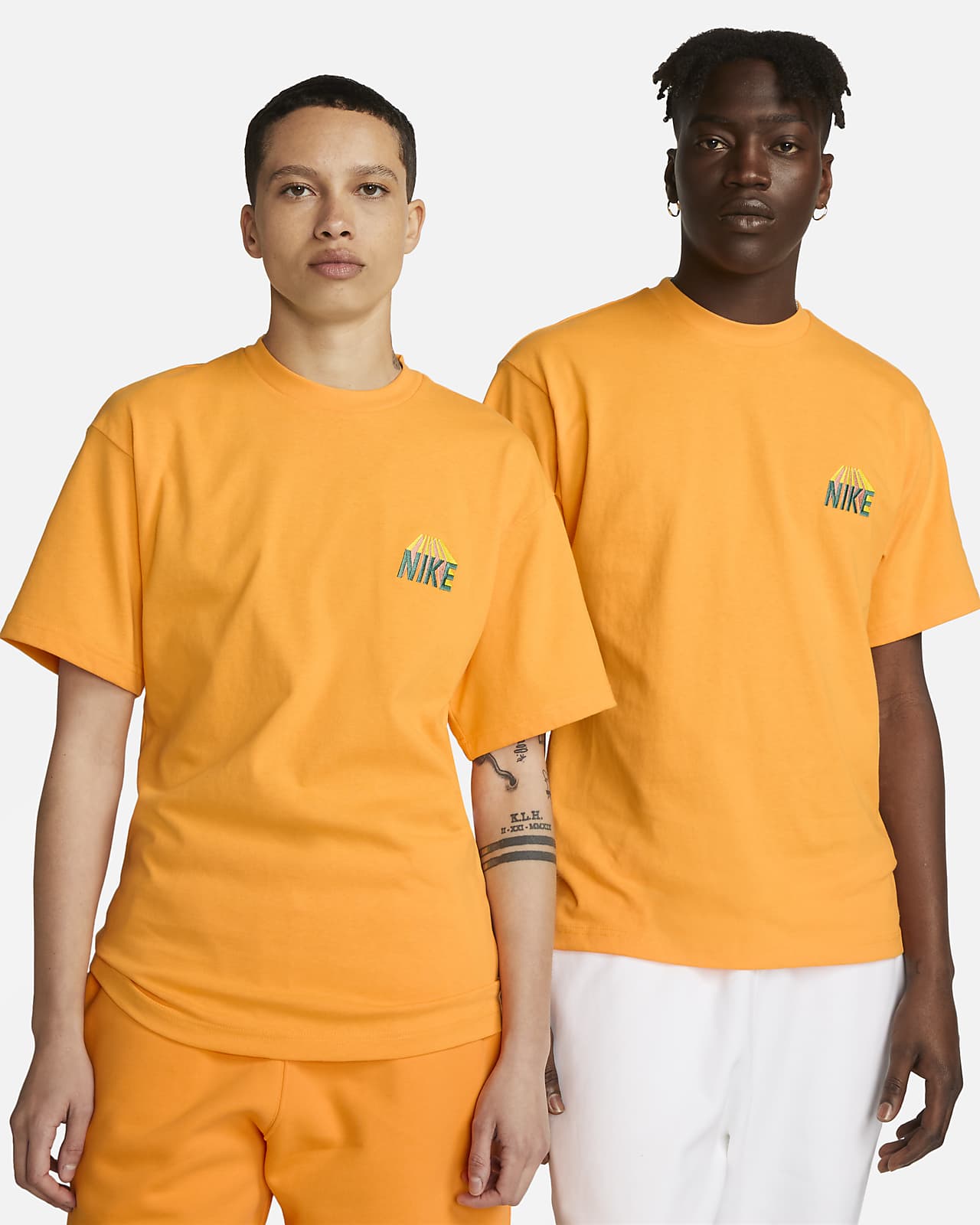 Men's Loose Tops & T-Shirts. Nike CA