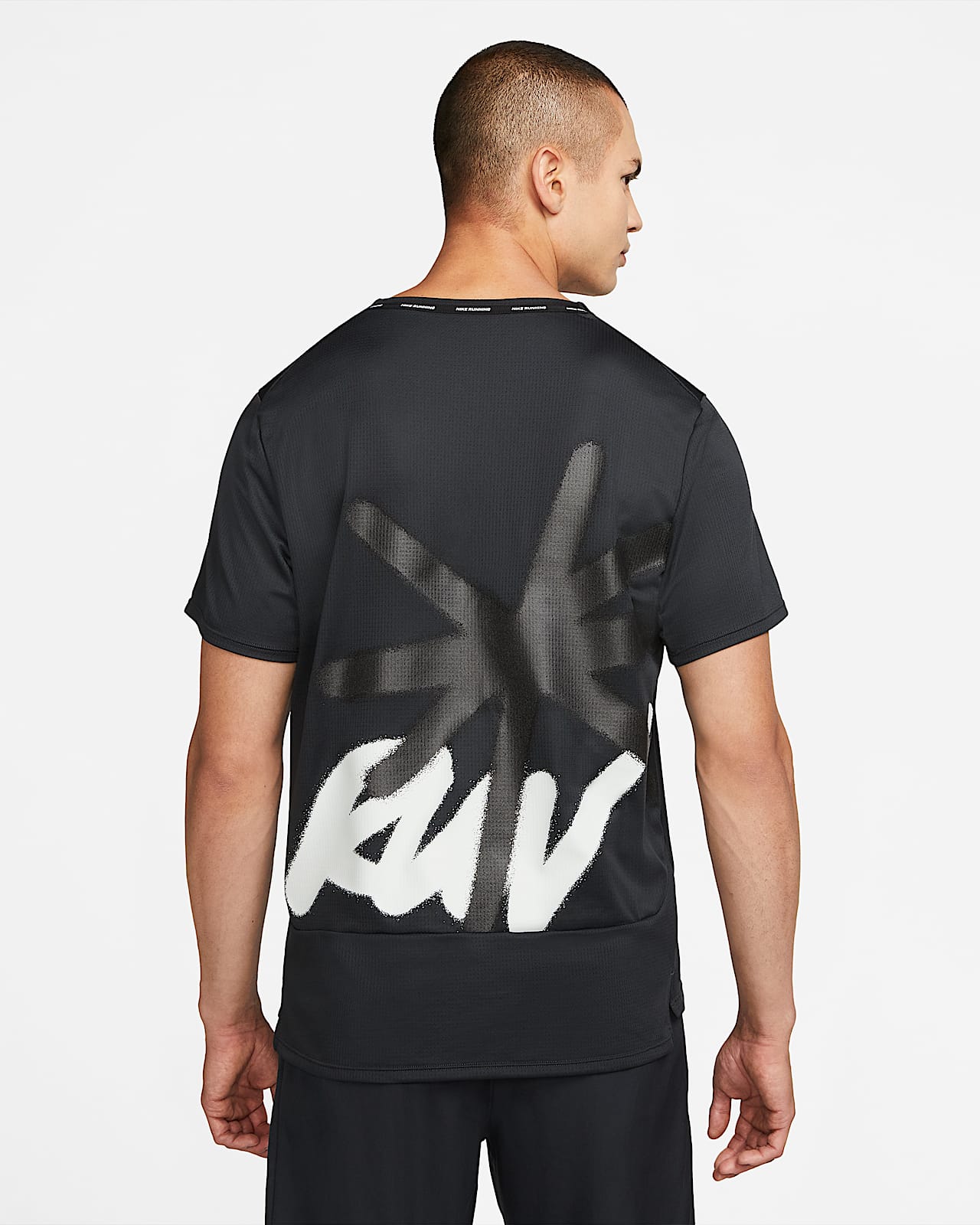 Nike Dri Fit Wild Run Rise 365 Men S Short Sleeve Graphic Running Top Nike Jp