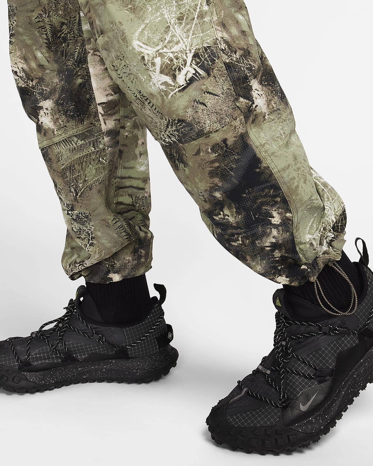 Nike CD7646-010 ACG Mens Woven Cargo Pants - Black/Black –