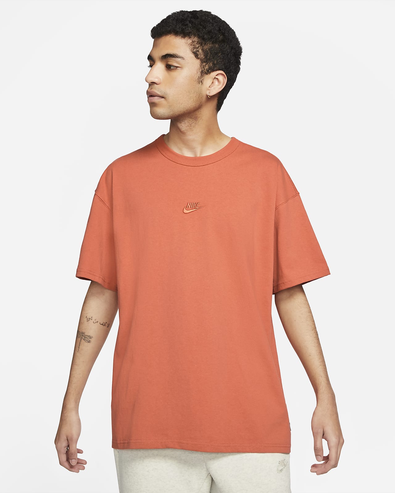 nike essential t shirt