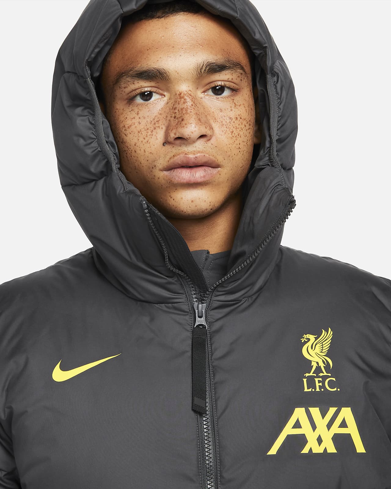 Liverpool F.C. Strike Men's Nike Therma-FIT Football Jacket. Nike SK