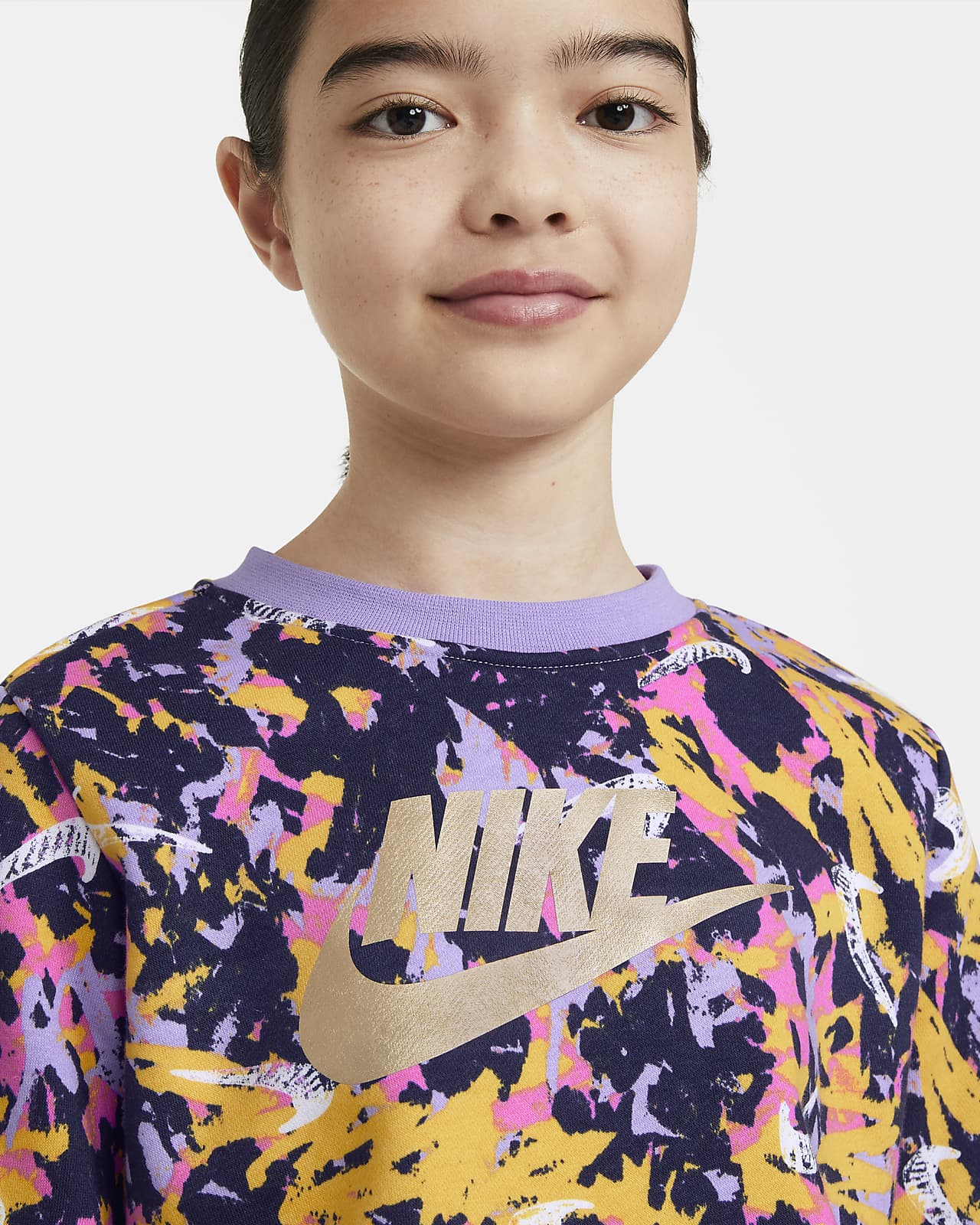 cropped nike