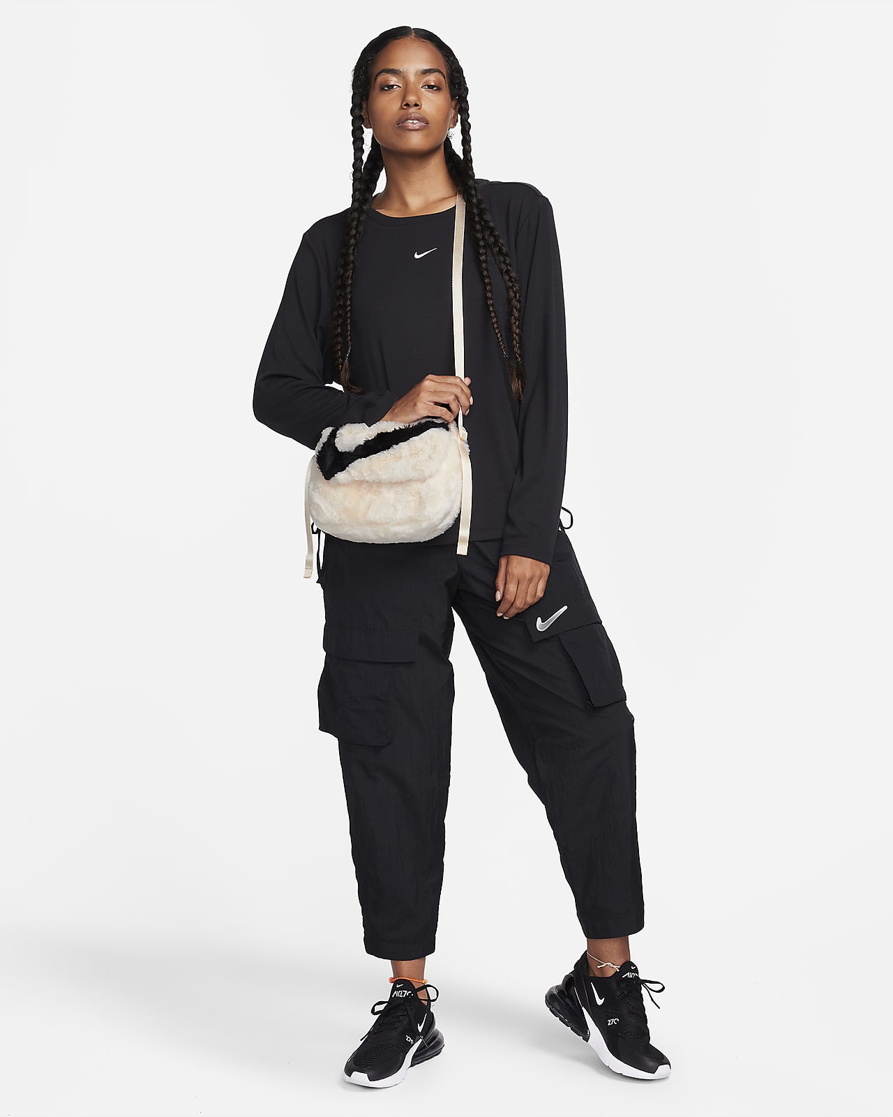 Nike Women's Sportswear Futura Luxe Crossbody Bag (1L) in Grey