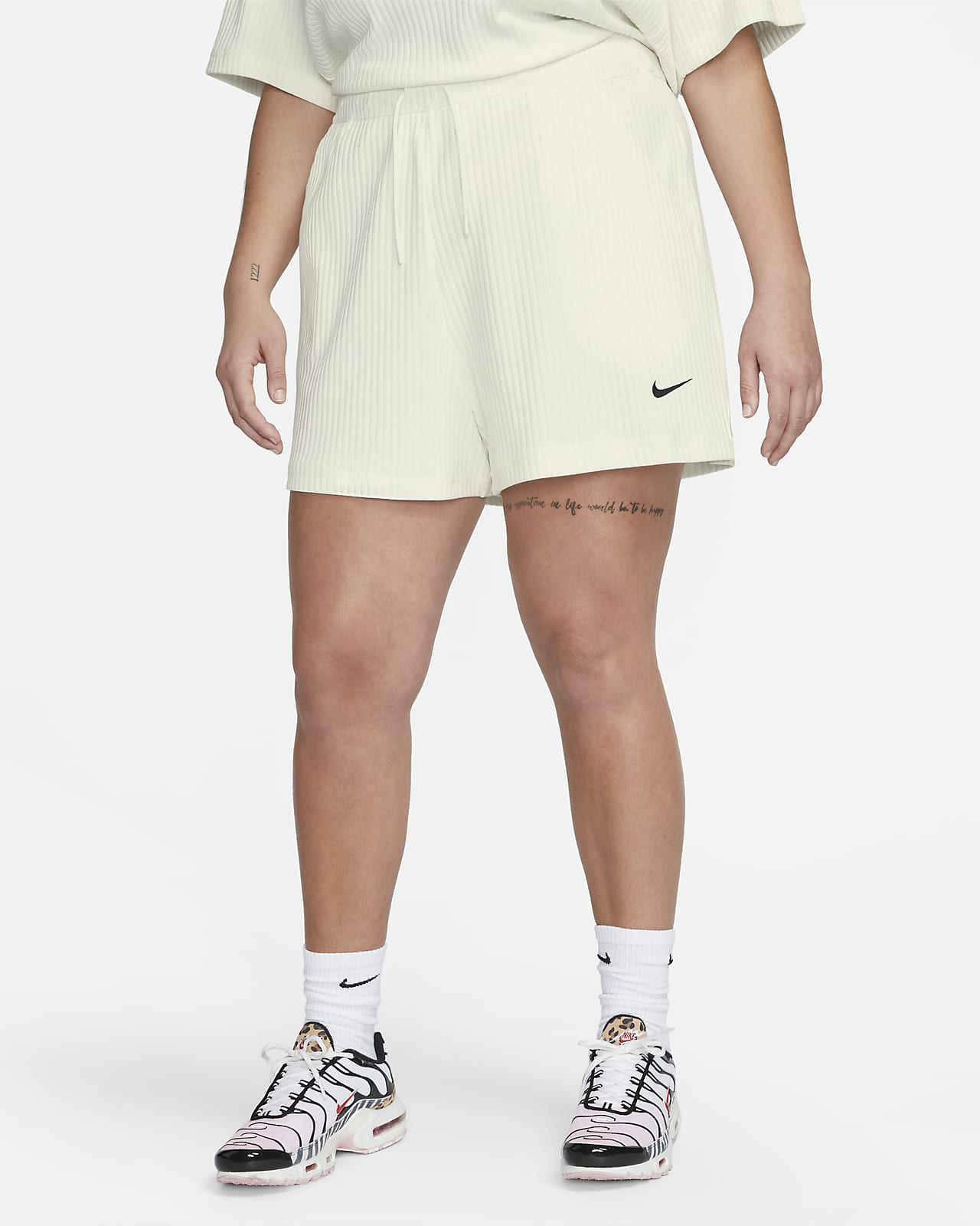 Promesa Musgo papa Nike Sportswear Women's High-Waisted Ribbed Jersey Shorts (Plus Size). Nike .com