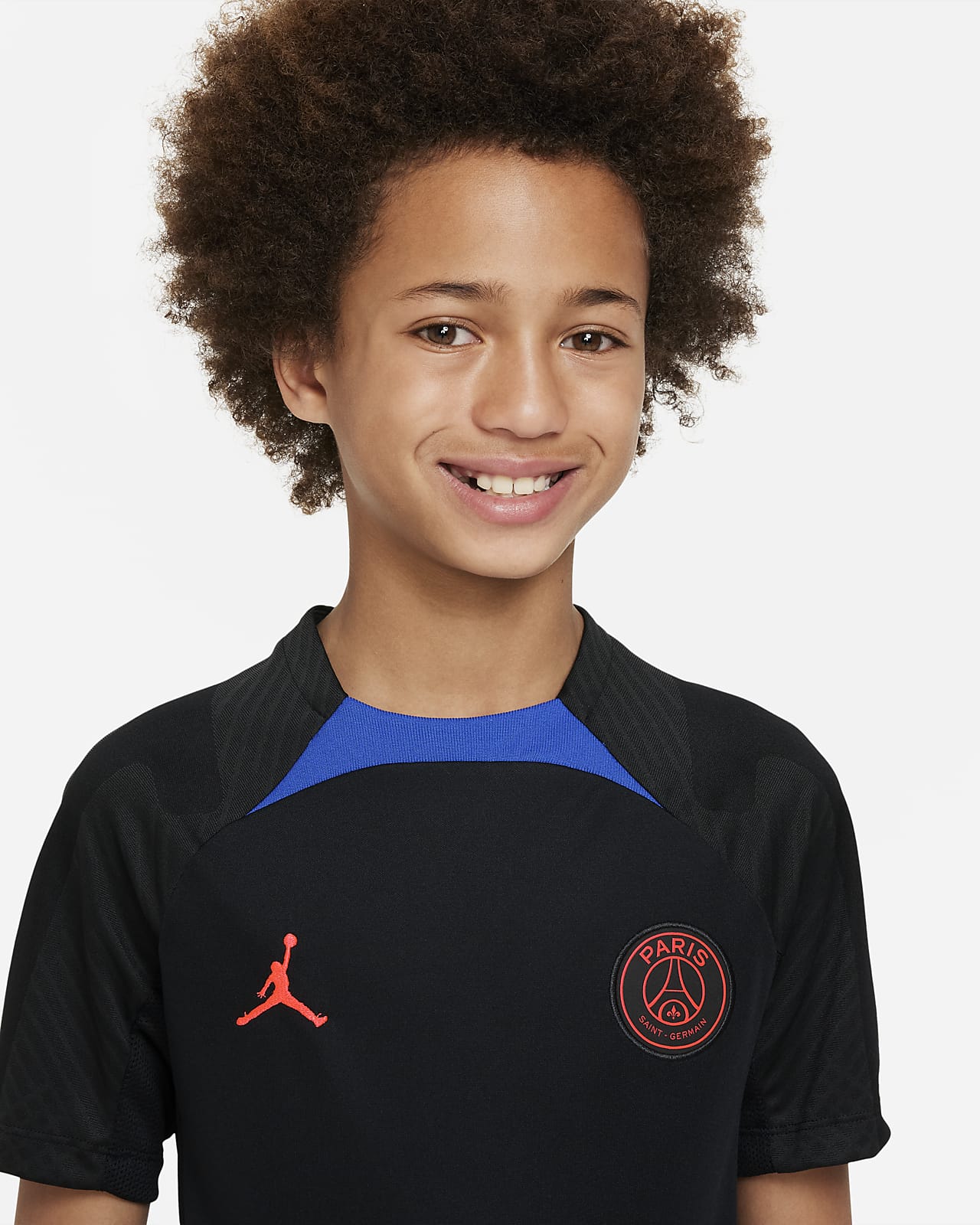 Paris Saint-Germain Strike Away Older Kids' Jordan Dri-FIT Short-Sleeve ...