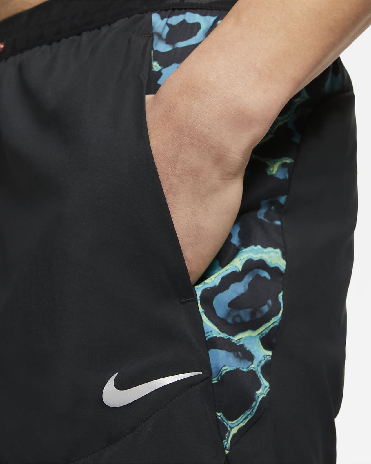 nike flex stride wild run jacket