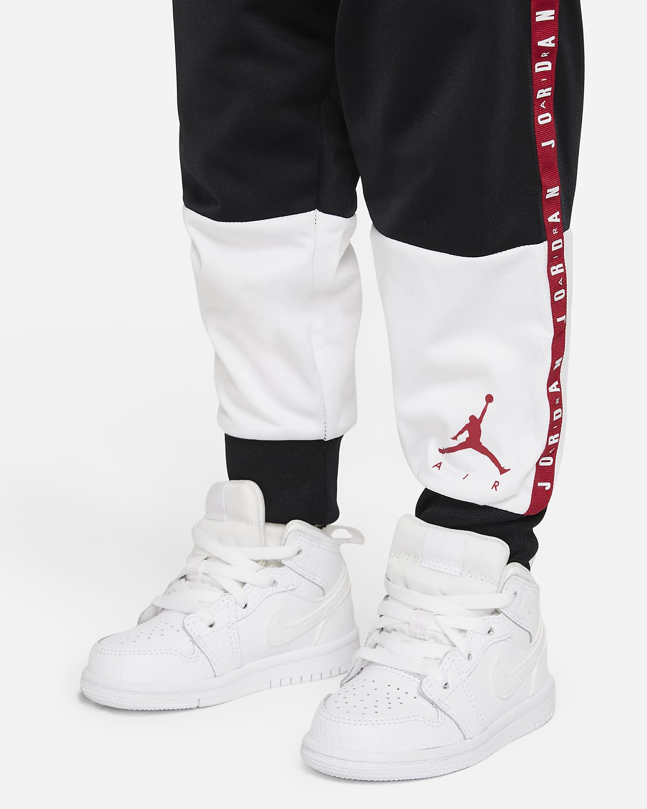 Conjunto de entrenamiento para bebé (12-24M) Jordan. Nike.com