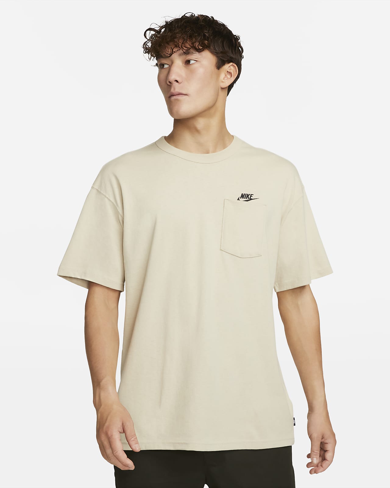 portemonnee eenzaam Verpersoonlijking Nike Sportswear Premium Essentials Men's Pocket T-Shirt. Nike.com
