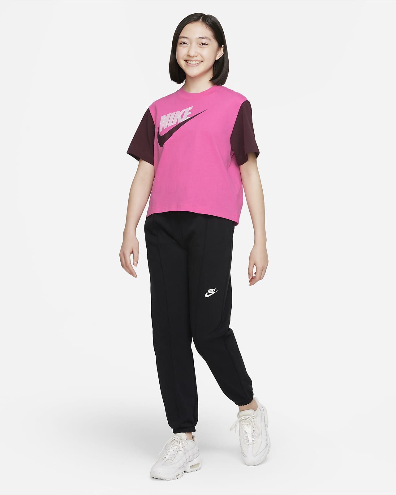 Nike Sportswear Essential Camiseta holgada para - Niña. Nike ES