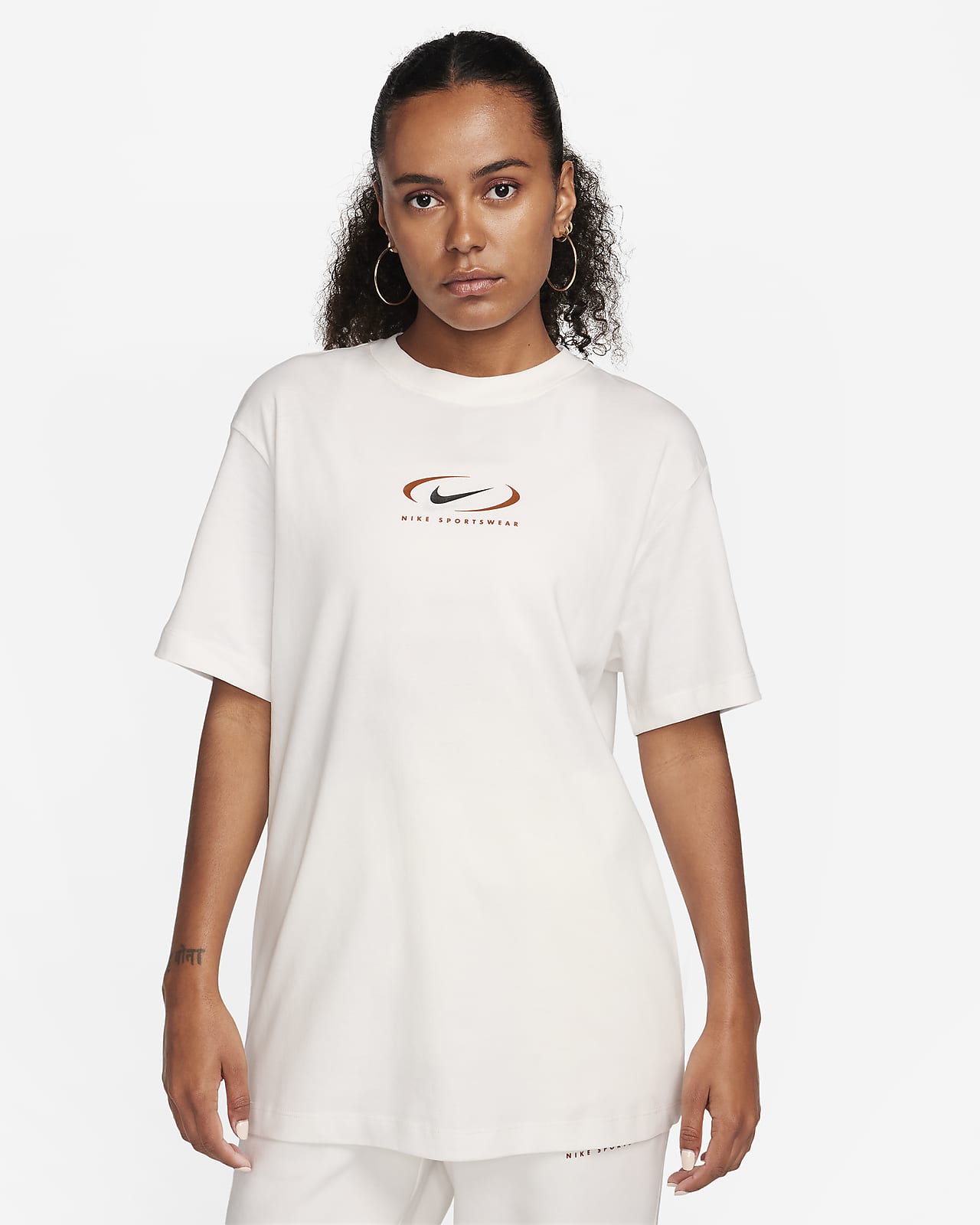 Nike white clearance t shirt women's