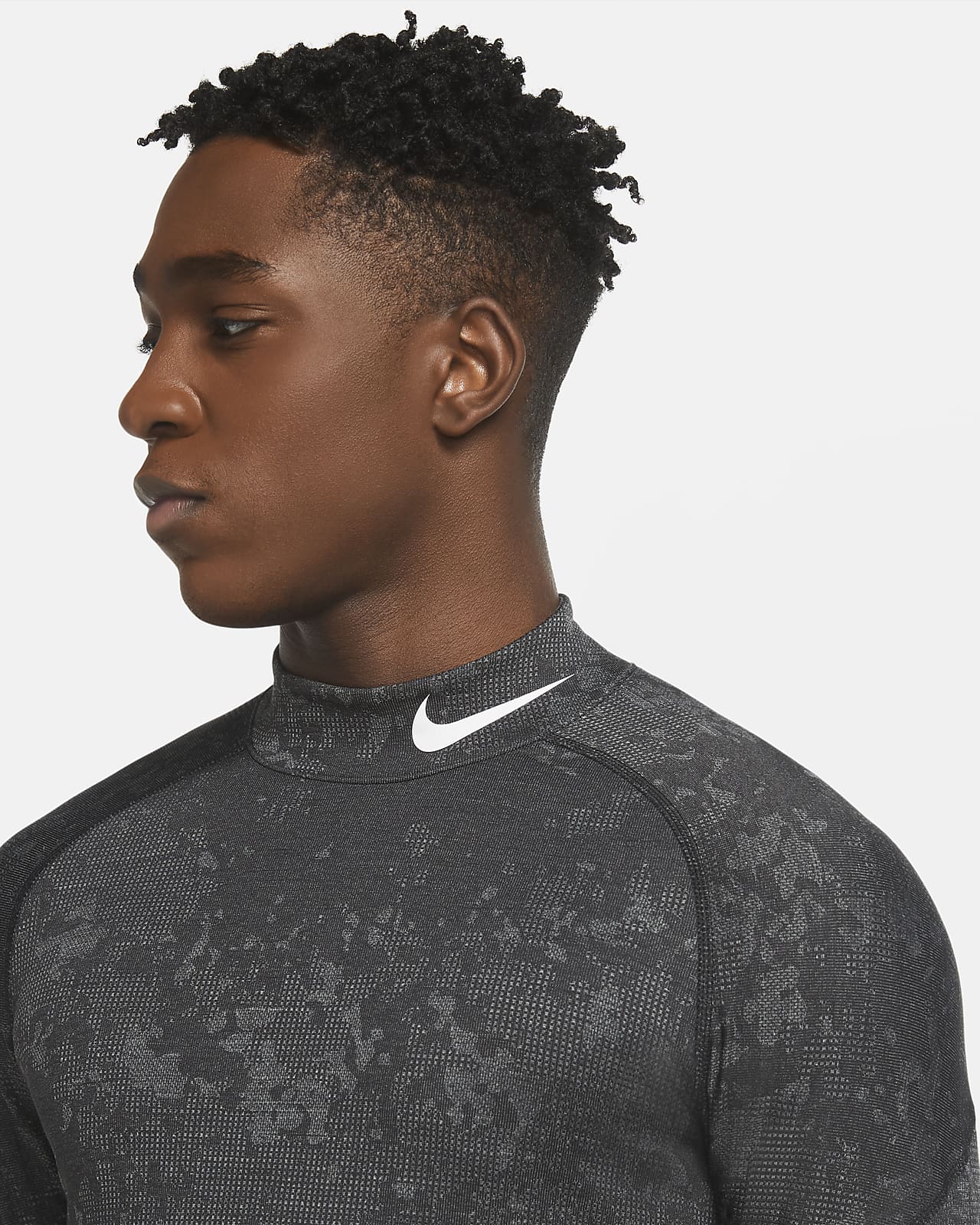 nike therma men's mock neck top