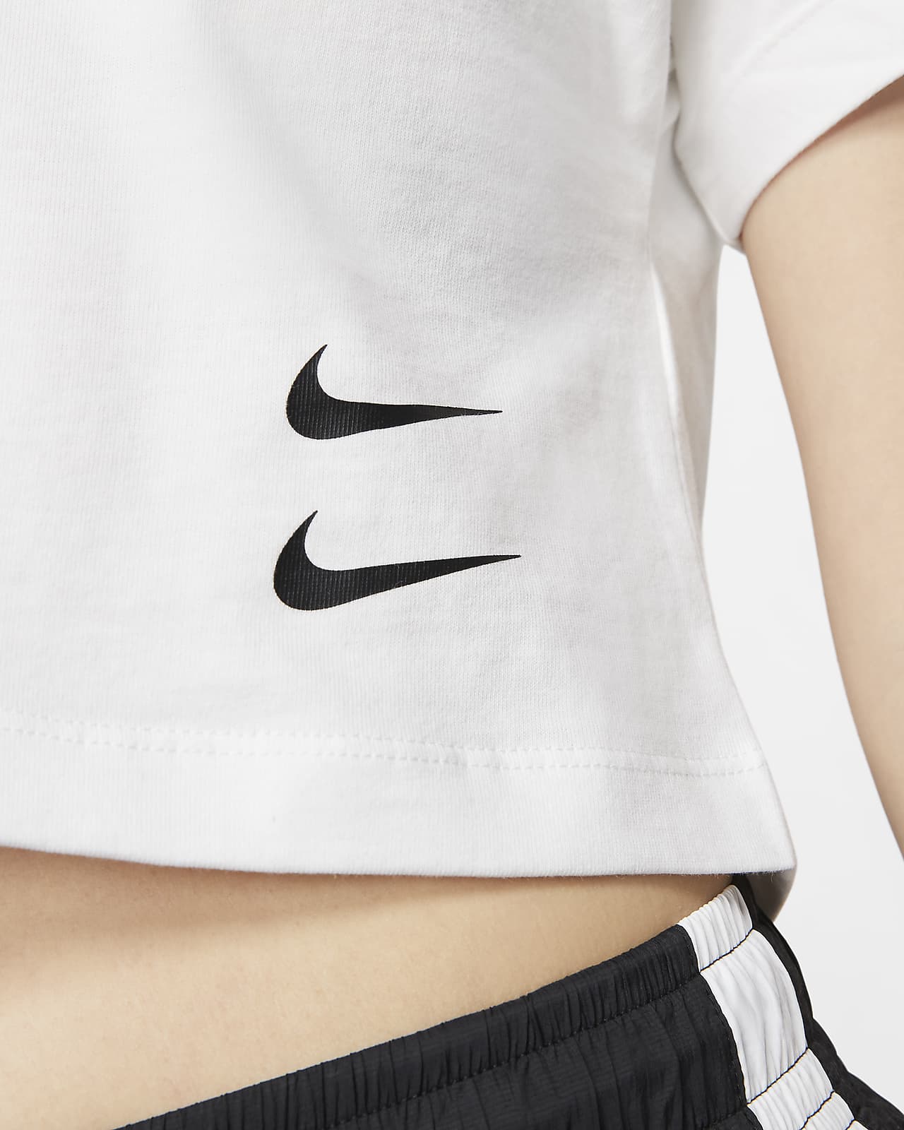Nike Sportswear Swoosh Women's Short-Sleeve Top. Nike JP