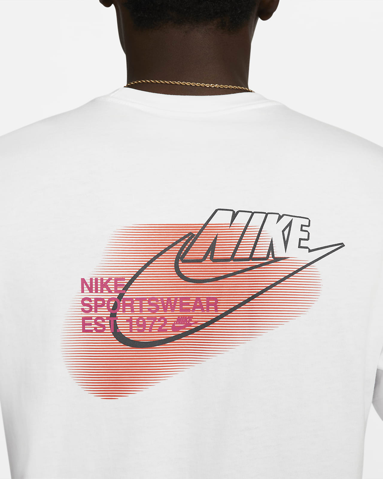 Nike Sportswear Standard Issue Men's T-Shirt. Nike BG