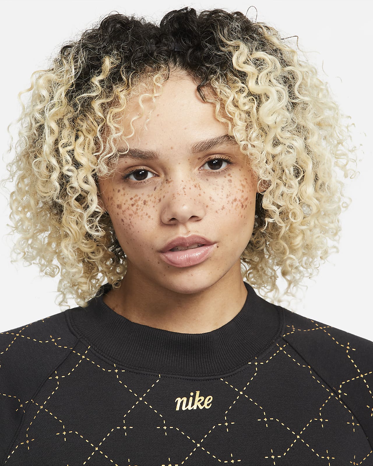 nike cropped crew