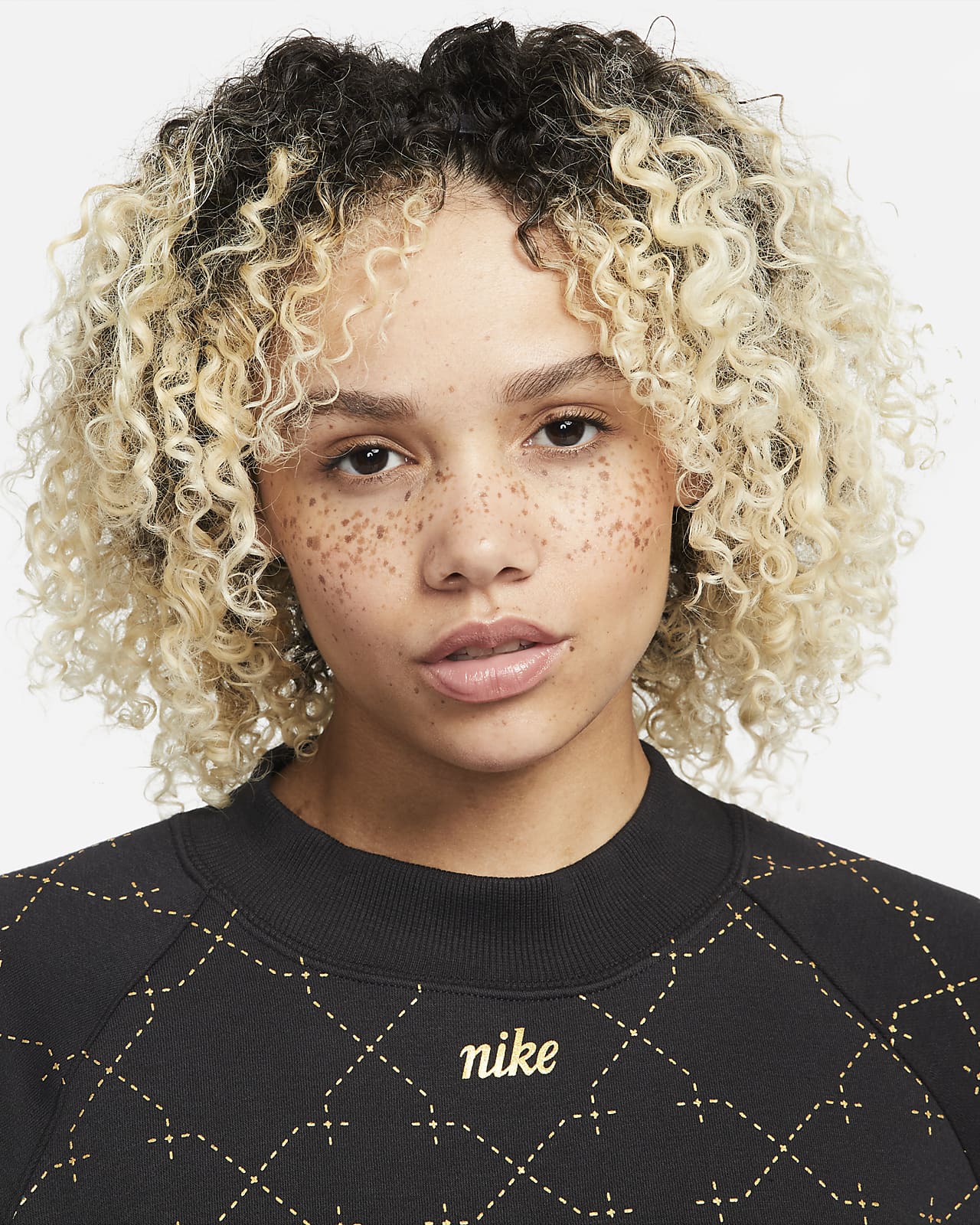 nike lip sweatshirt