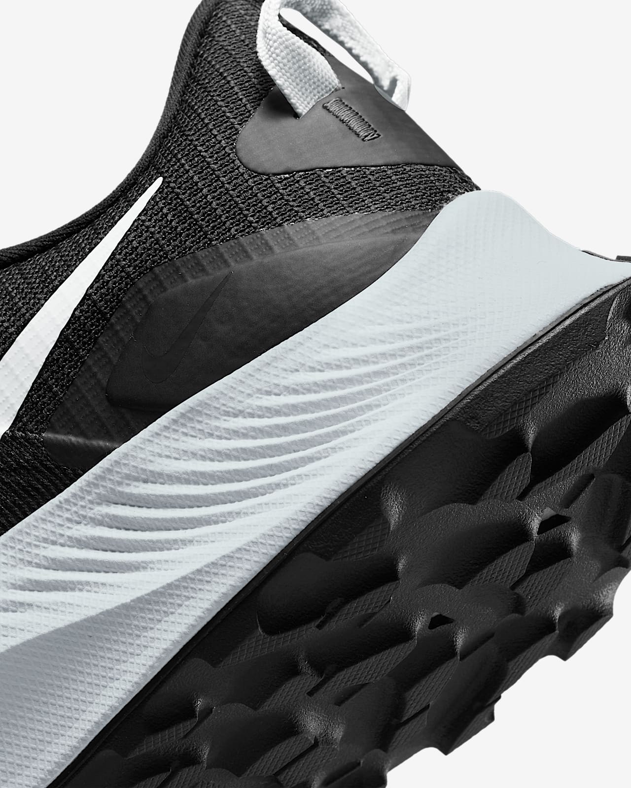 Мужские кроссовки для трейлраннинга Nike Pegasus Trail 3. Nike RU