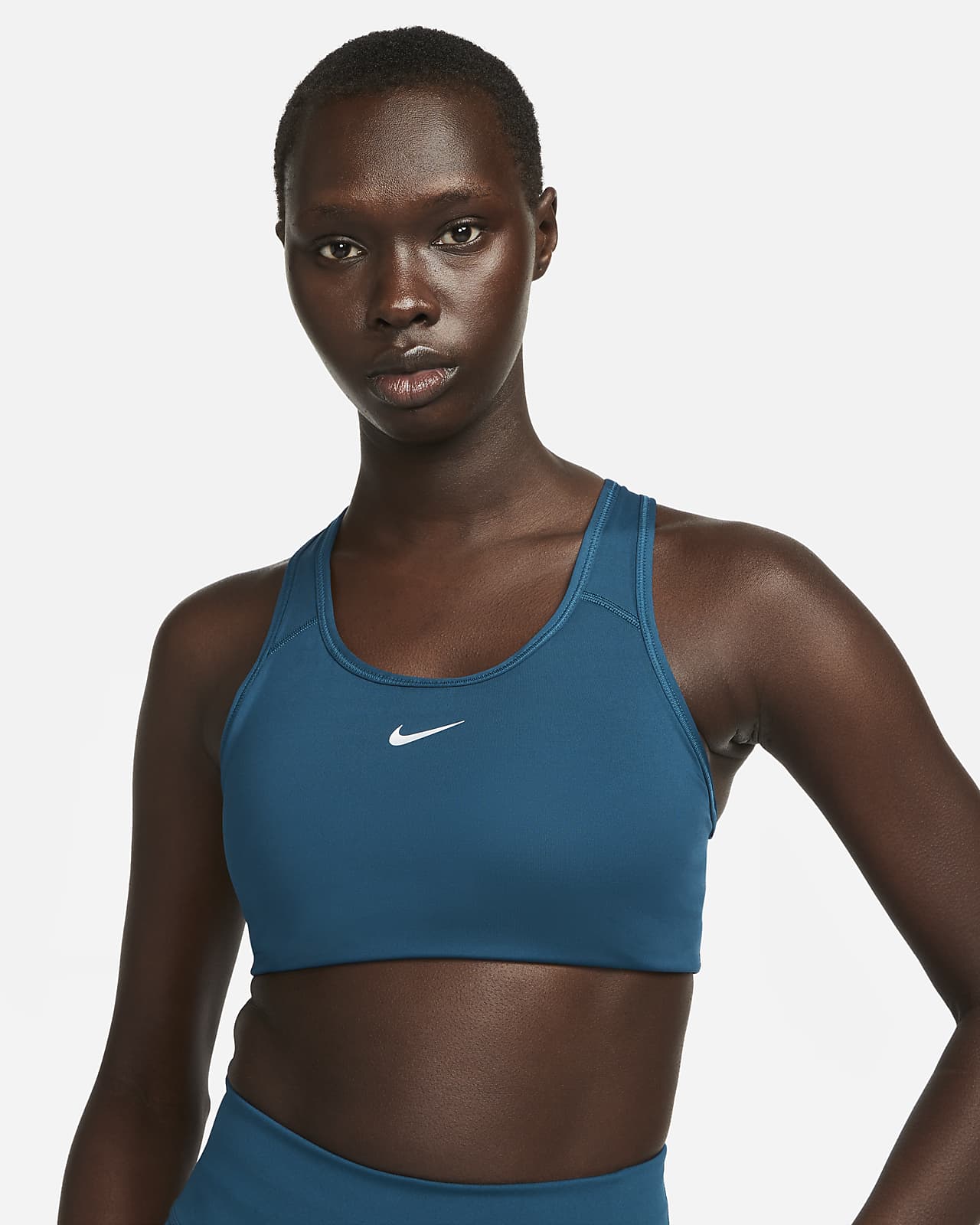 Nike Swoosh Sport-BH mit mittlerem Halt und einteiligem Polster für Damen