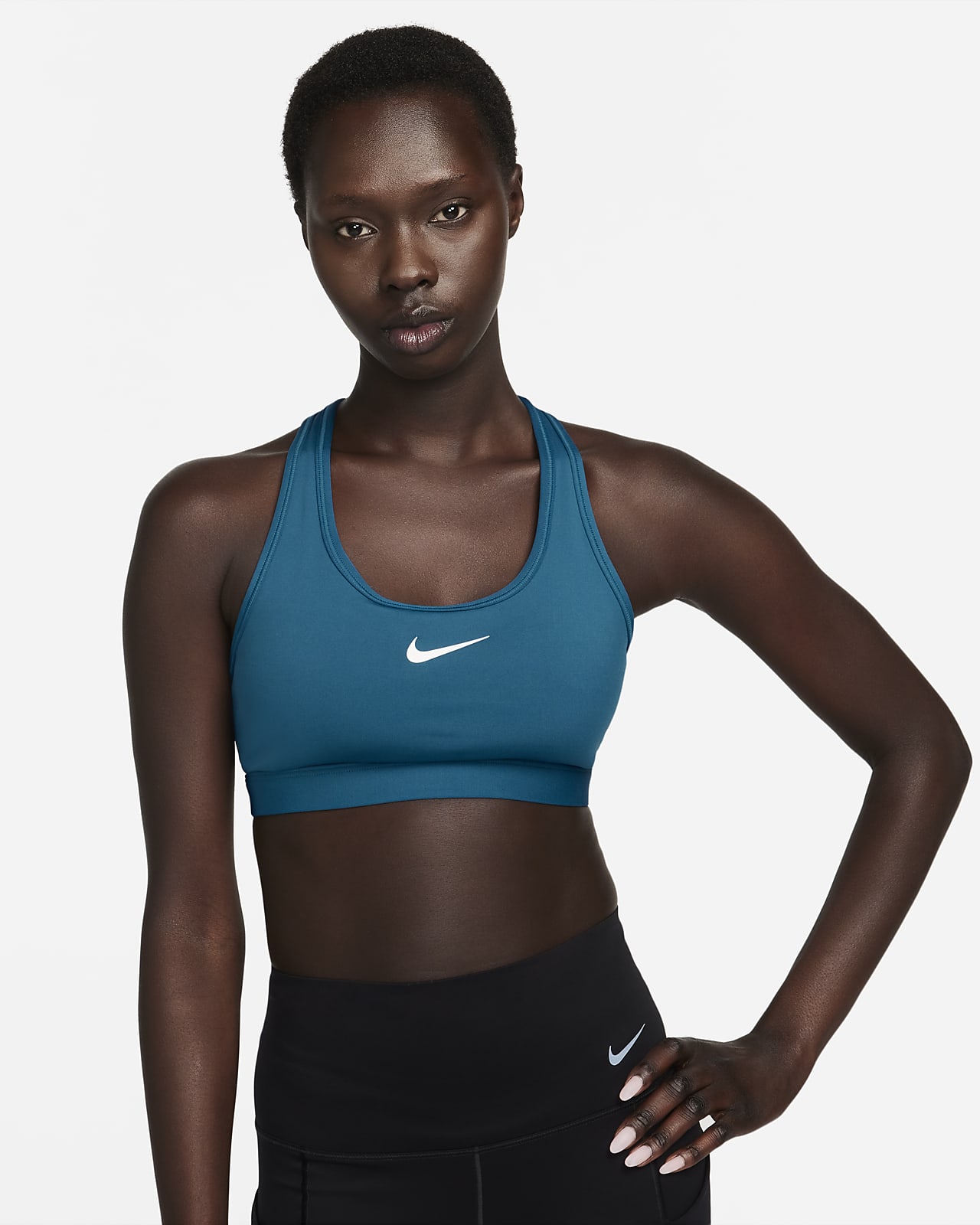 Nike Swoosh Medium Support Sport-BH mit Polster für Damen. Nike AT