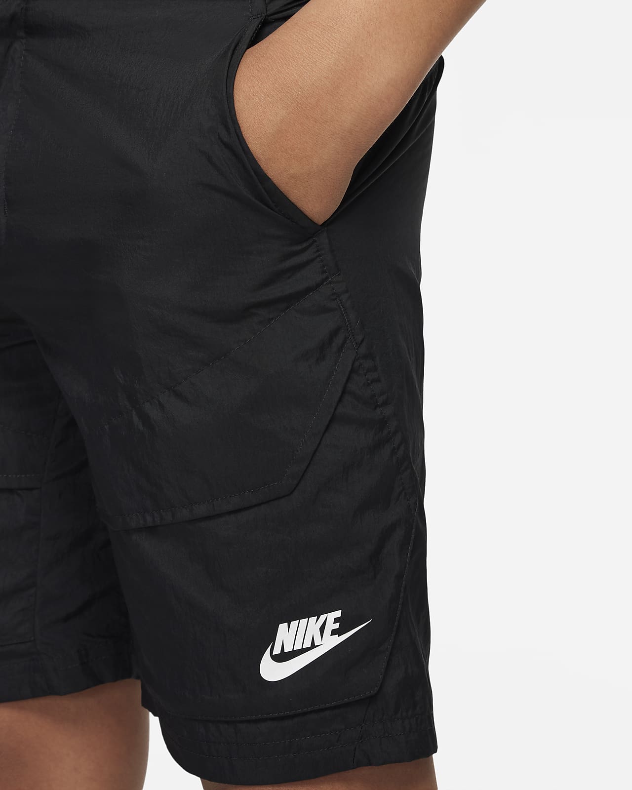 nike lightweight utility cargo shorts