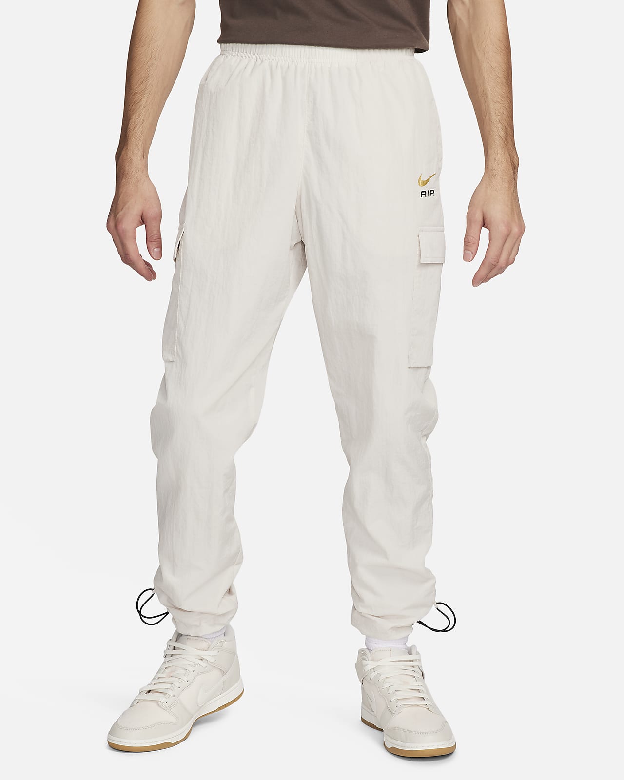Pantaloni leggeri in tessuto Nike Air – Uomo