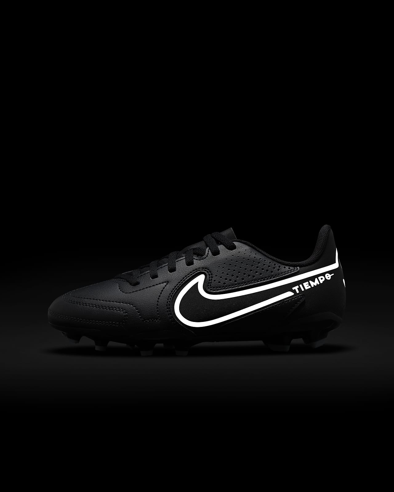 Nike Jr. Tiempo Legend 9 Club MG Fußballschuh für verschiedene Böden für  jüngere/ältere Kinder. Nike DE