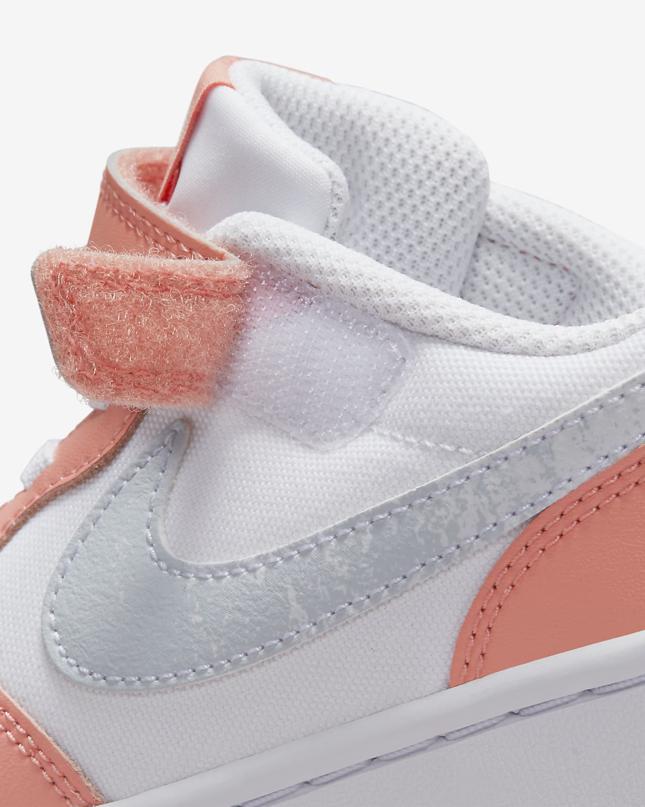 sneaker court borough low