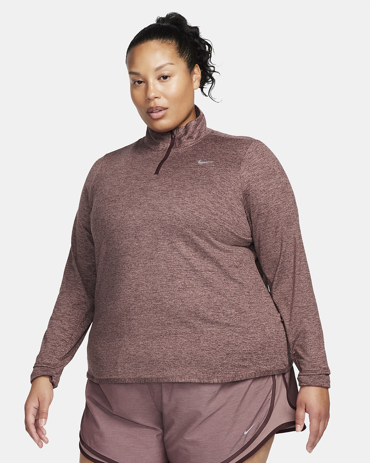 Γυναικεία μπλούζα για τρέξιμο με φερμουάρ στο 1/4 του μήκους Nike Dri-FIT Swift UV (μεγάλα μεγέθη)