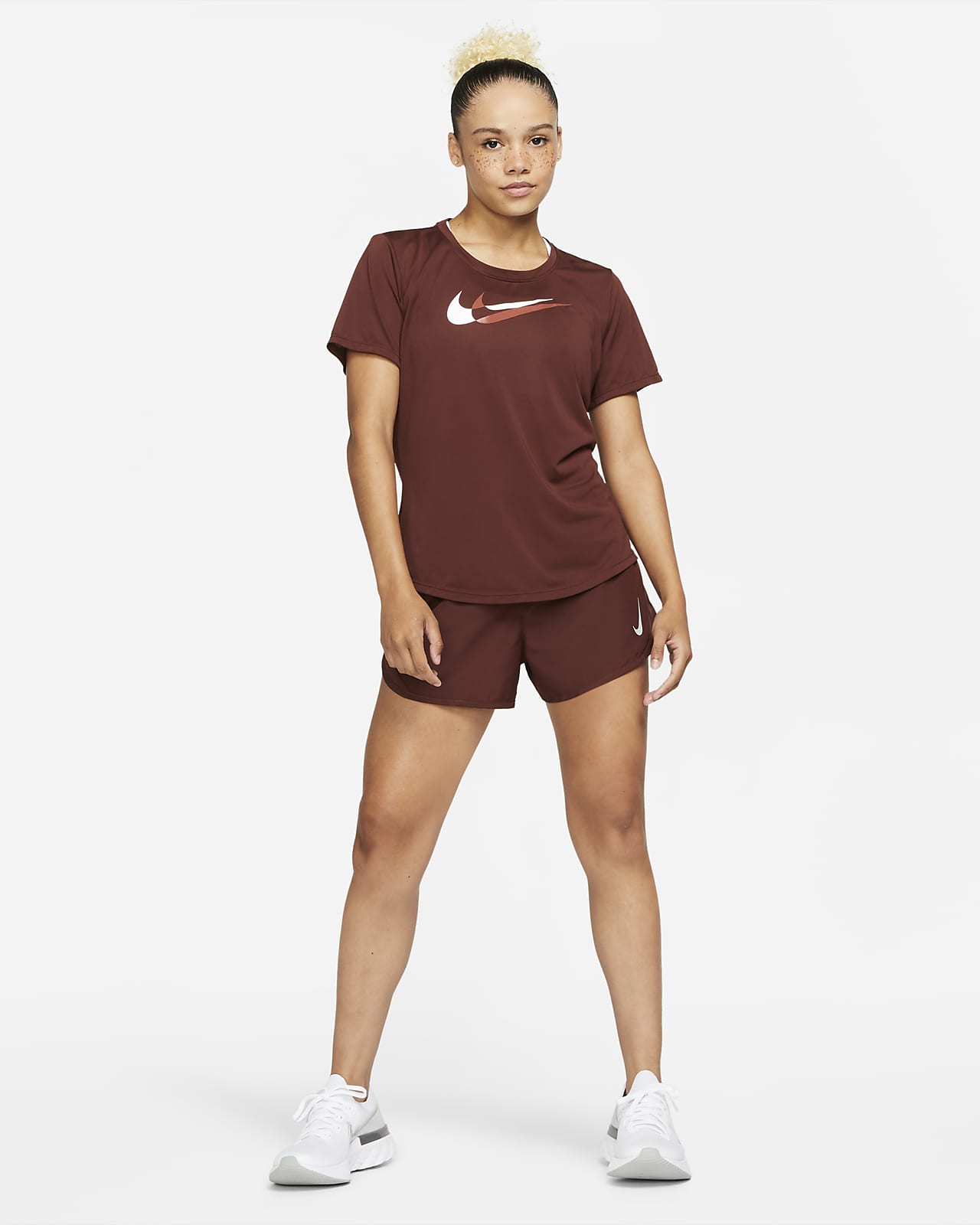 pantalón corto running mujer nike