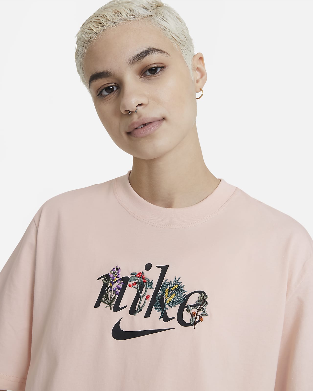 Nike Women's T-Shirt. Nike