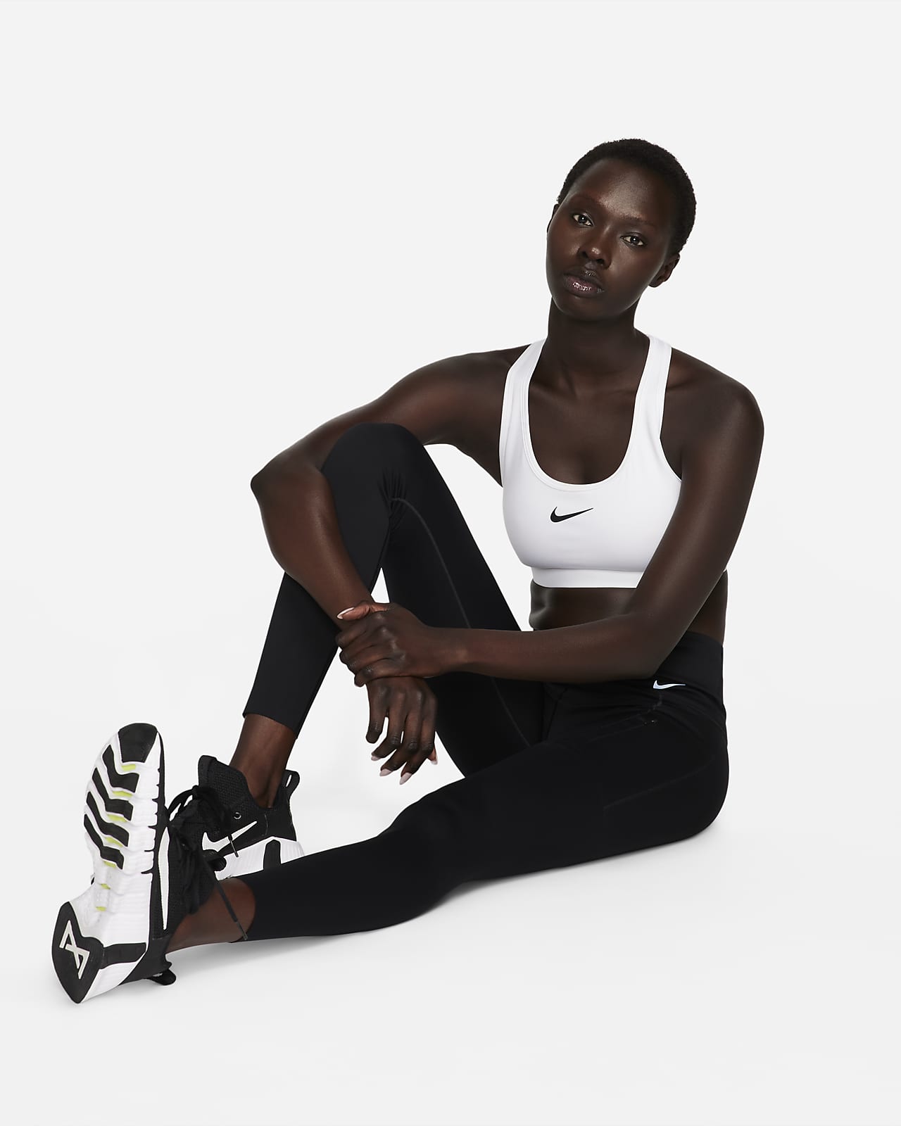 Brassière de sport rembourrée Nike Swoosh Medium Support pour