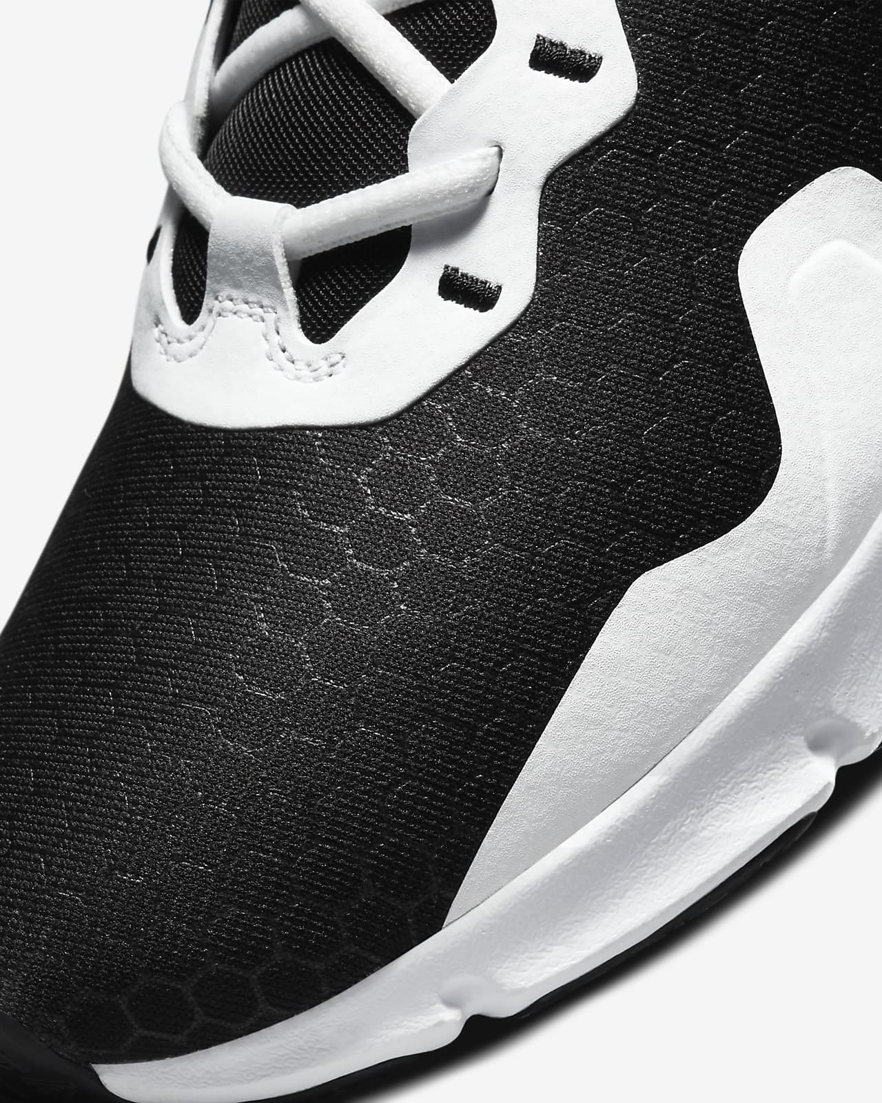 men's legend essential 2 training shoe