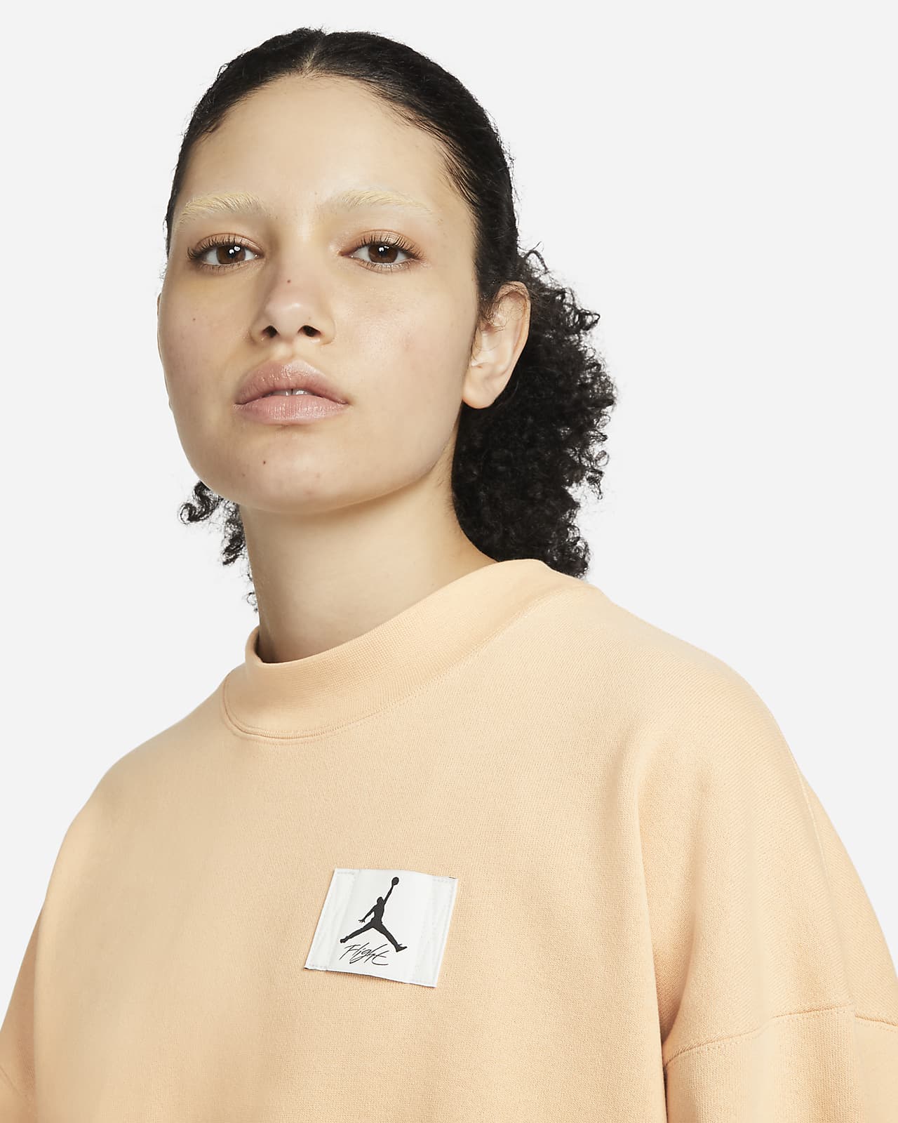 Jordan Essentials Women's Fleece Crew Sweatshirt. Nike IE