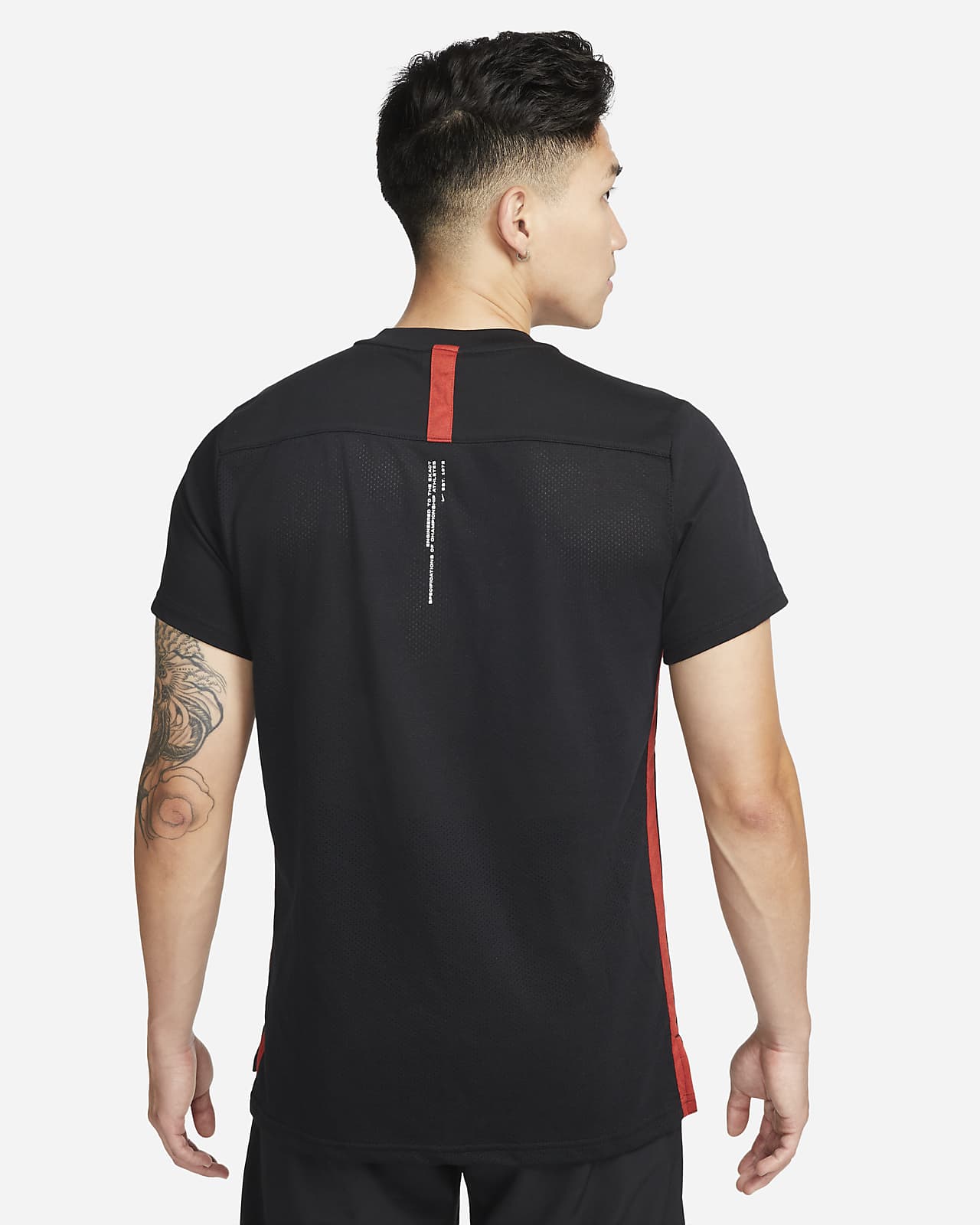 Nike Dri-FIT Men's Short-Sleeve Training Top. Nike IN